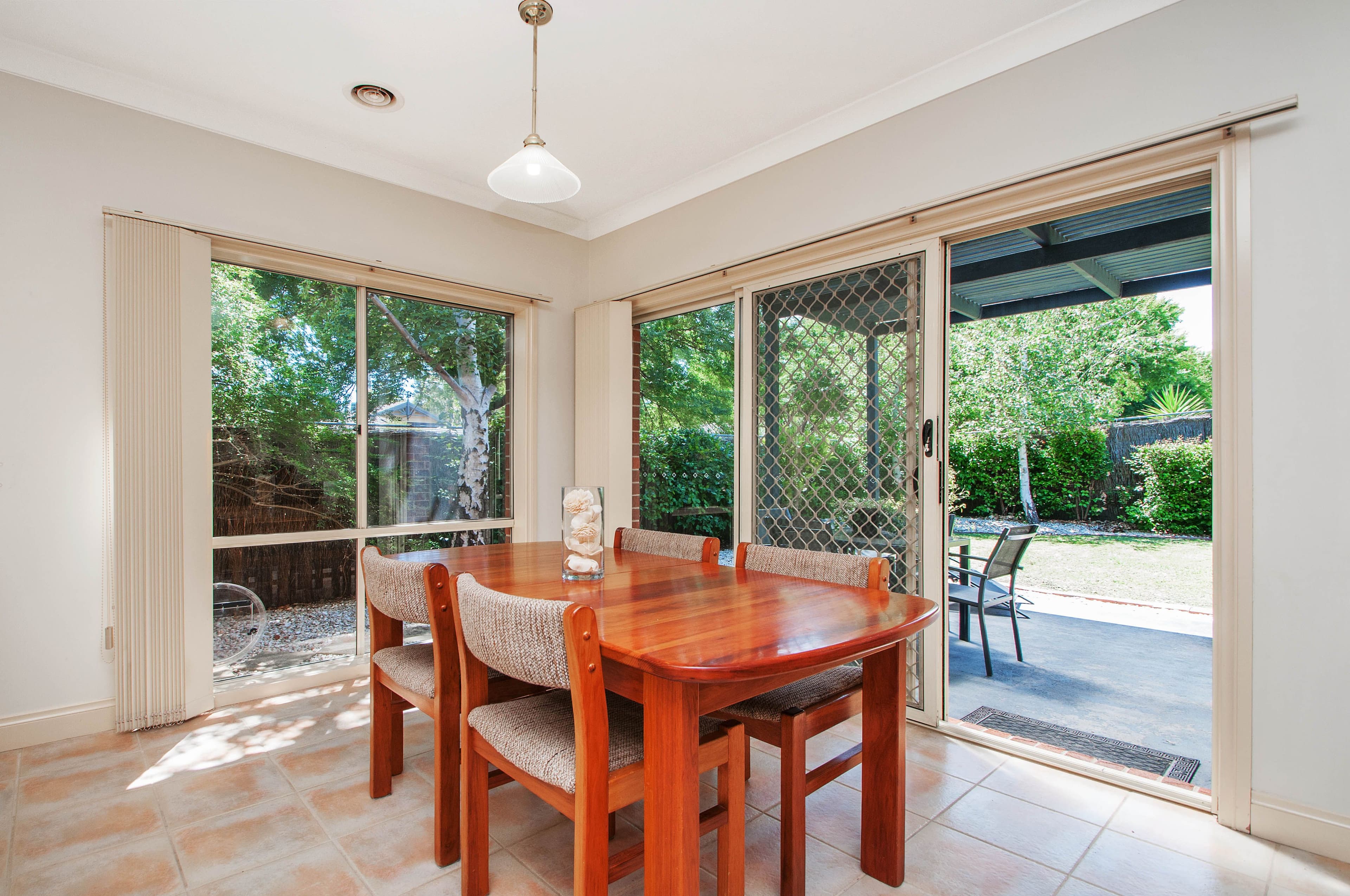 22 CHATSWOOD Grove, Chirnside Park VIC 3116, Chirnside Park - Thumbnail 4