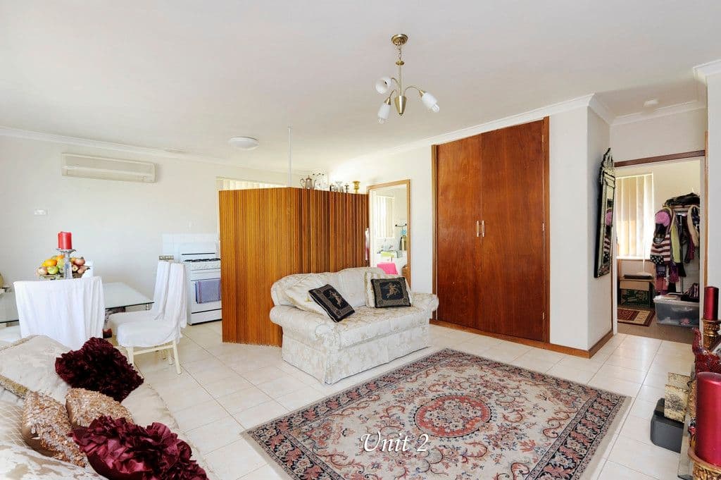 21 Catherine Street, SAFETY BAY WA 6169, Safety Bay - Thumbnail 2