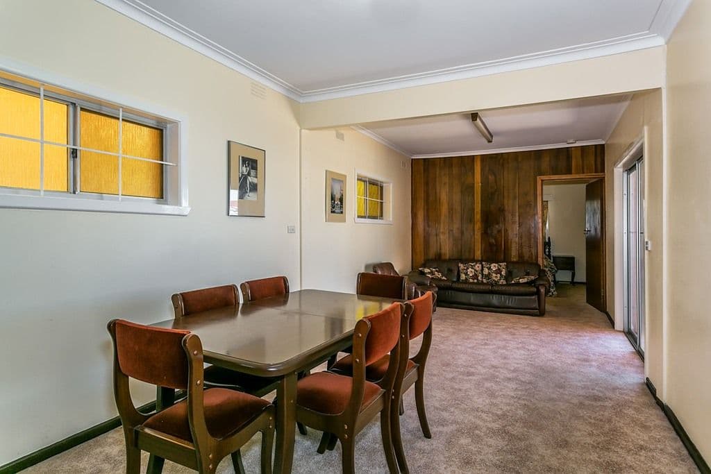 8 Southwold Street, ST ALBANS VIC 3021, St Albans - Thumbnail 2
