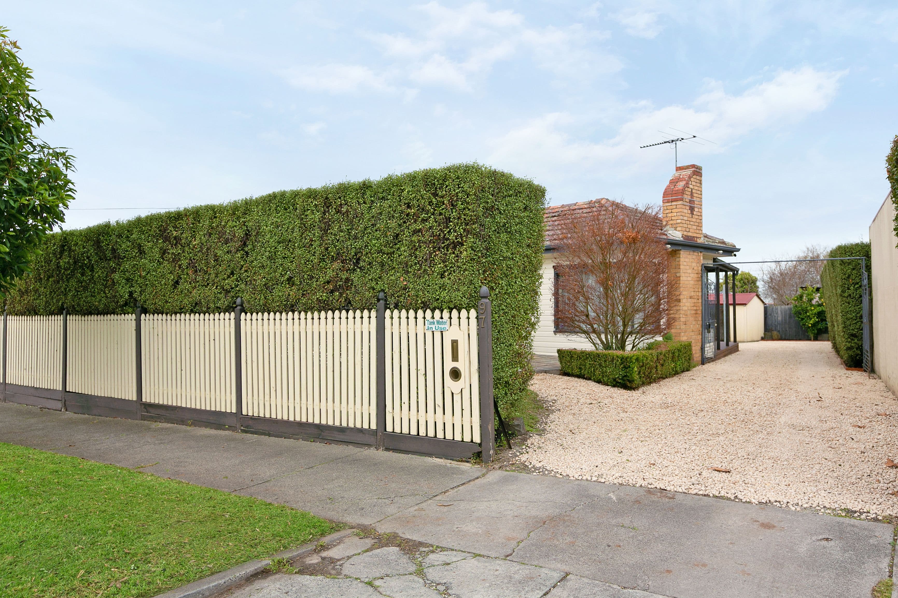 97 St Vigeons Road, Reservoir VIC 3073, Reservoir - Thumbnail 2