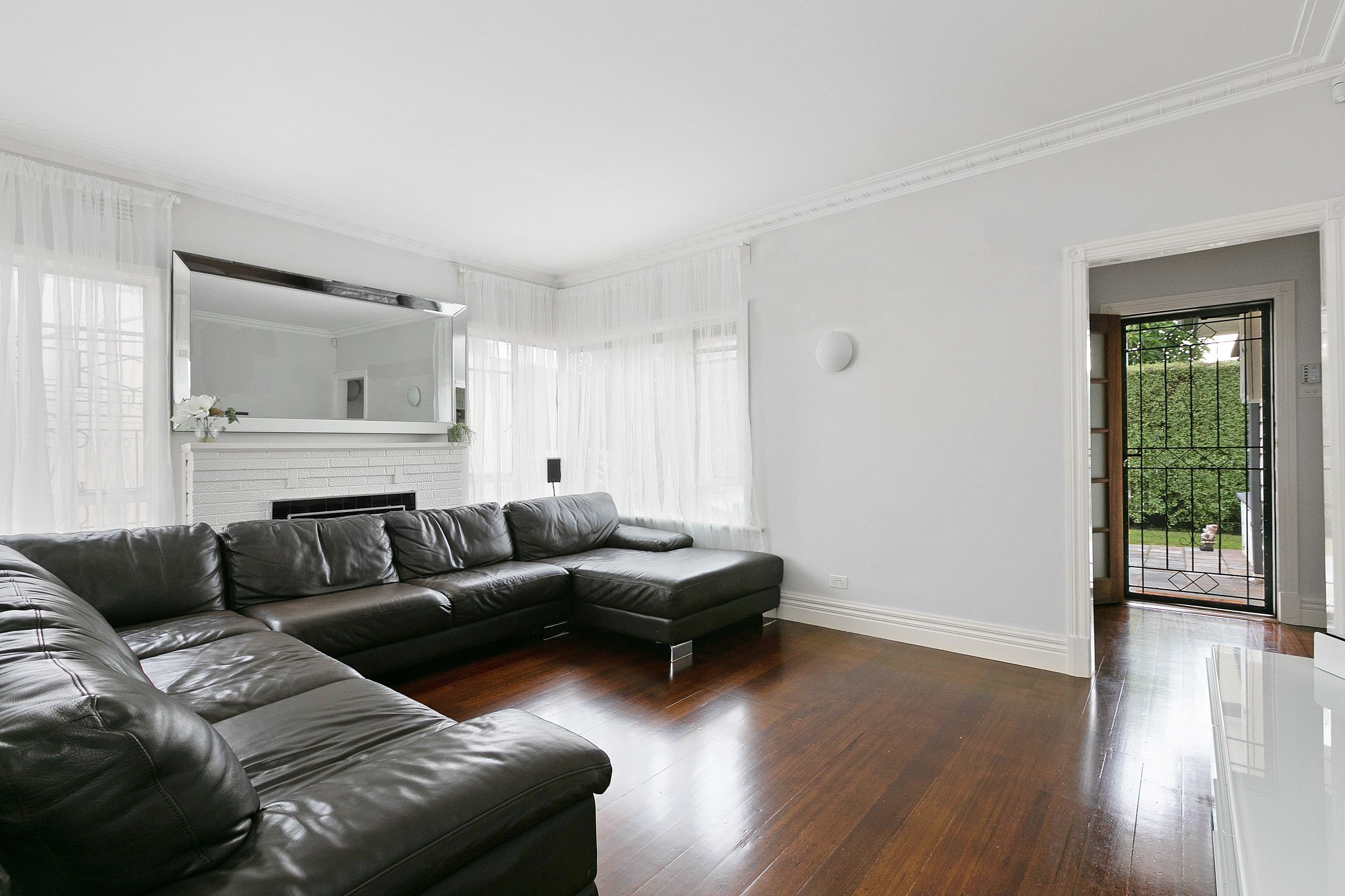 97 St Vigeons Road, Reservoir VIC 3073, Reservoir - Thumbnail 3