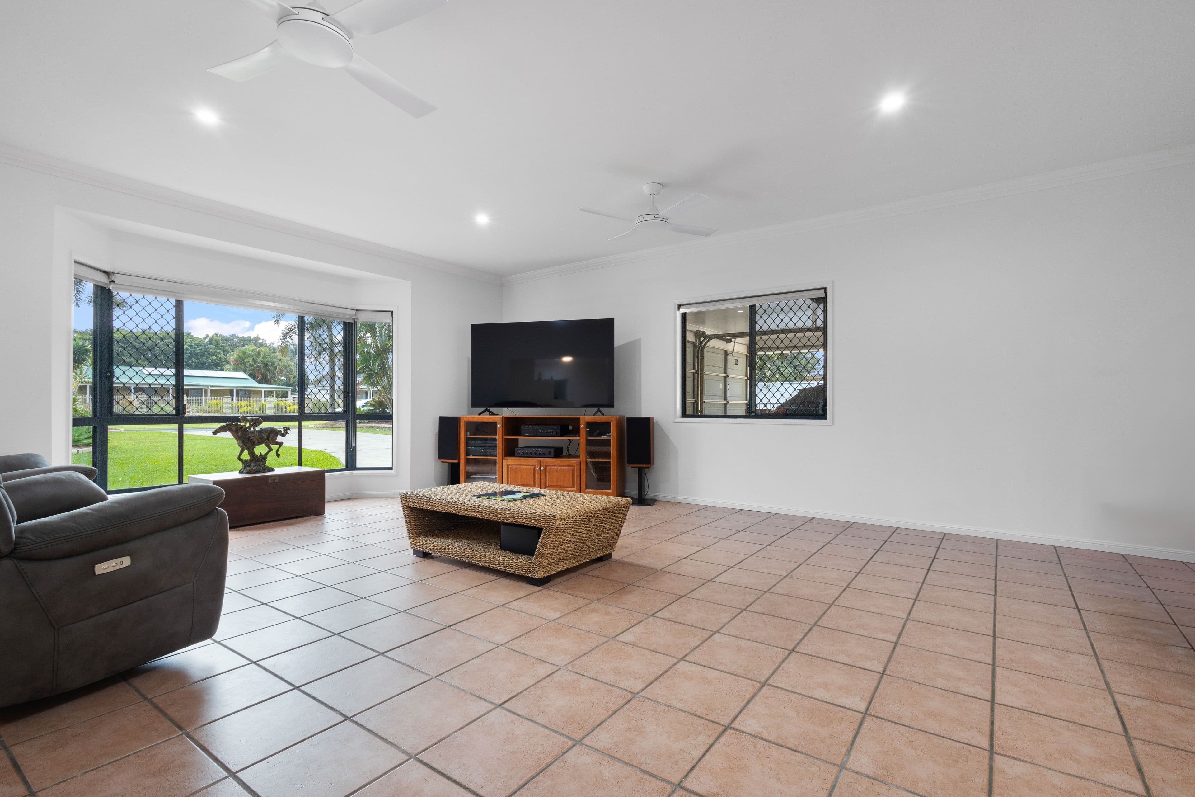 14-16 Briston Avenue, Burpengary East QLD 4505, Burpengary East - Thumbnail 7