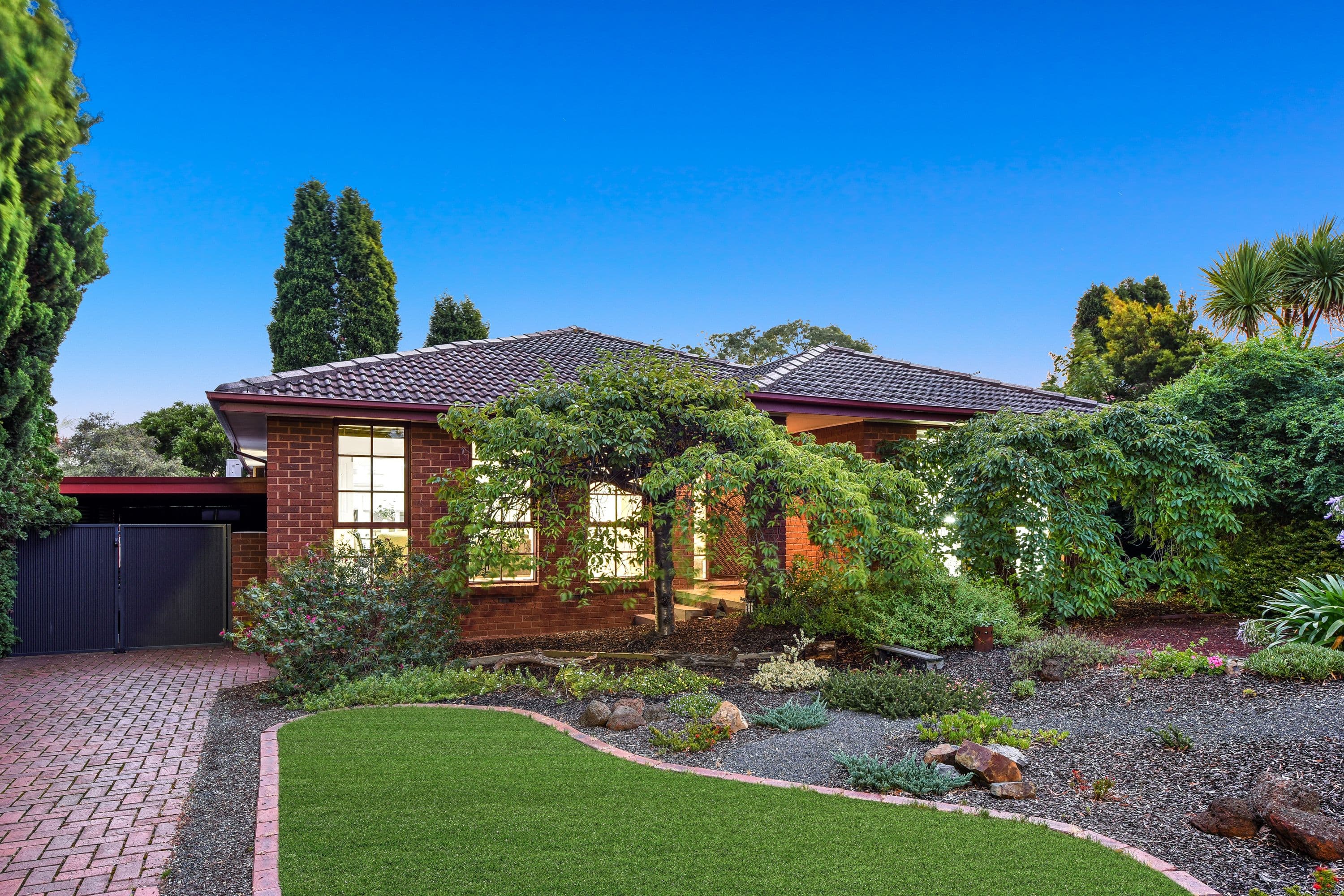 28 Amblecote Crescent, Mulgrave VIC 3170, Mulgrave - Thumbnail 2