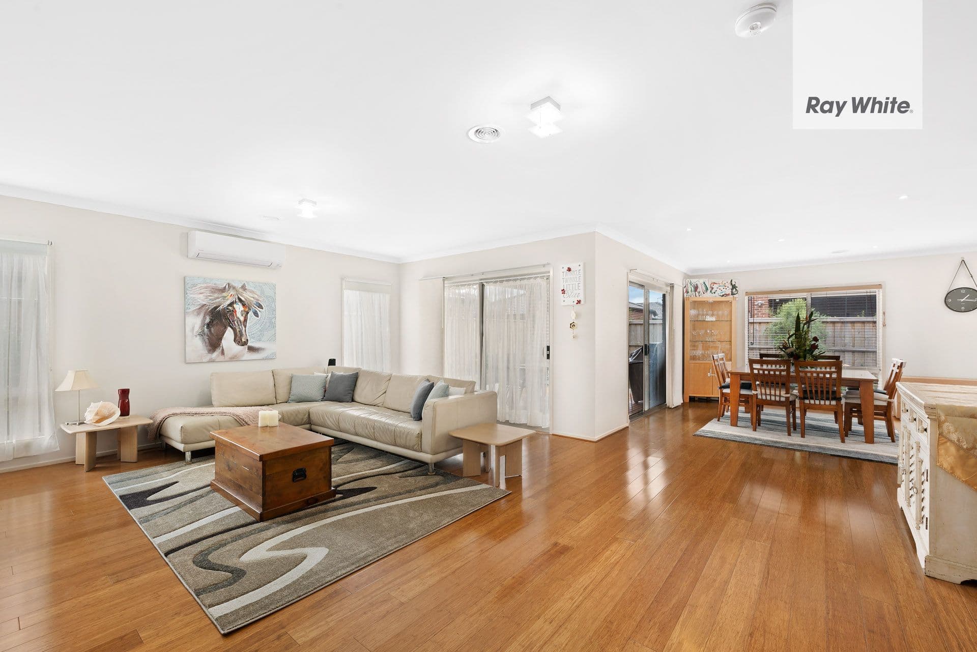 18 WOORAWA Drive, Doreen VIC 3754, Doreen - Thumbnail 2