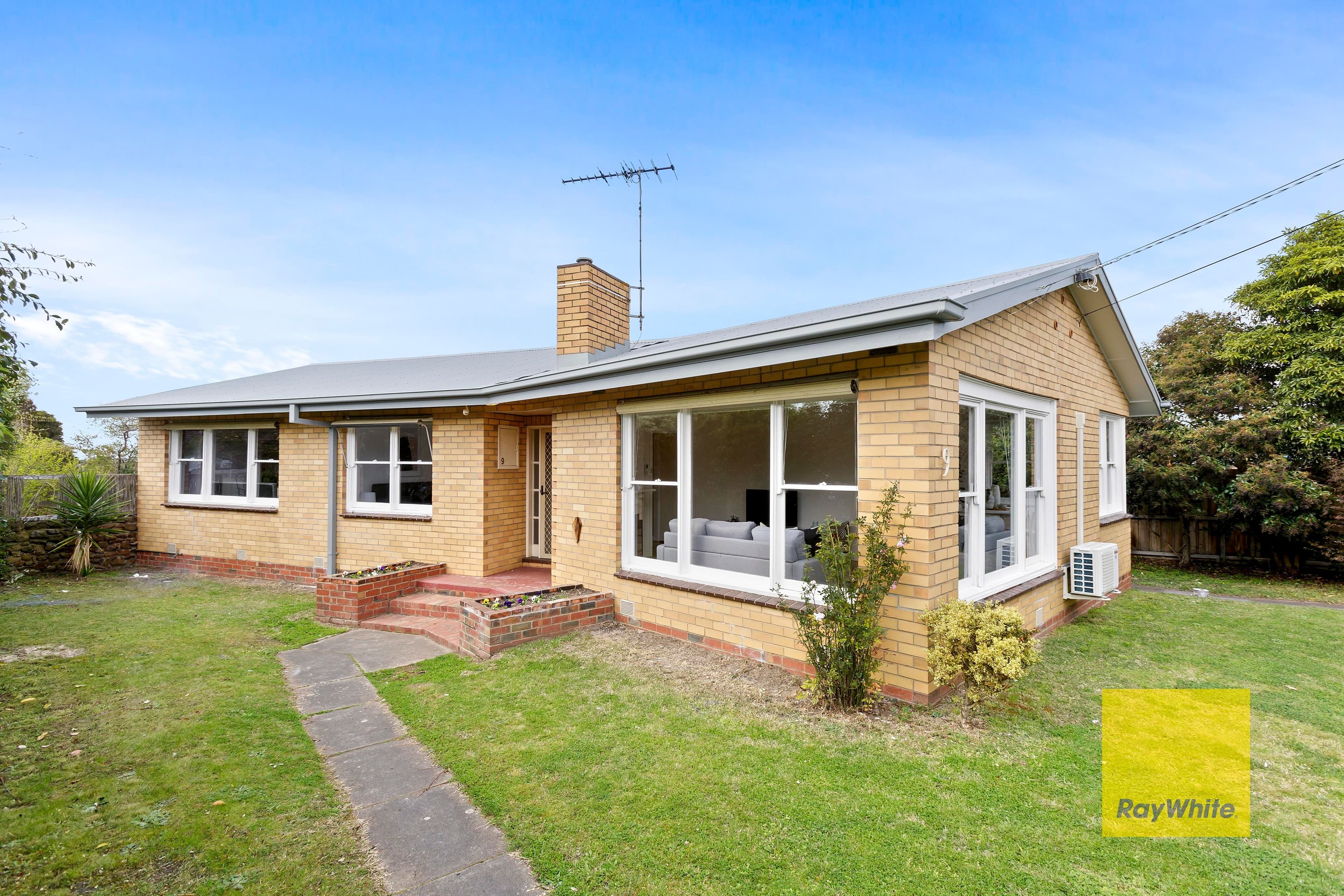 9 Landy Avenue, Highton VIC 3216, Highton - Image 1