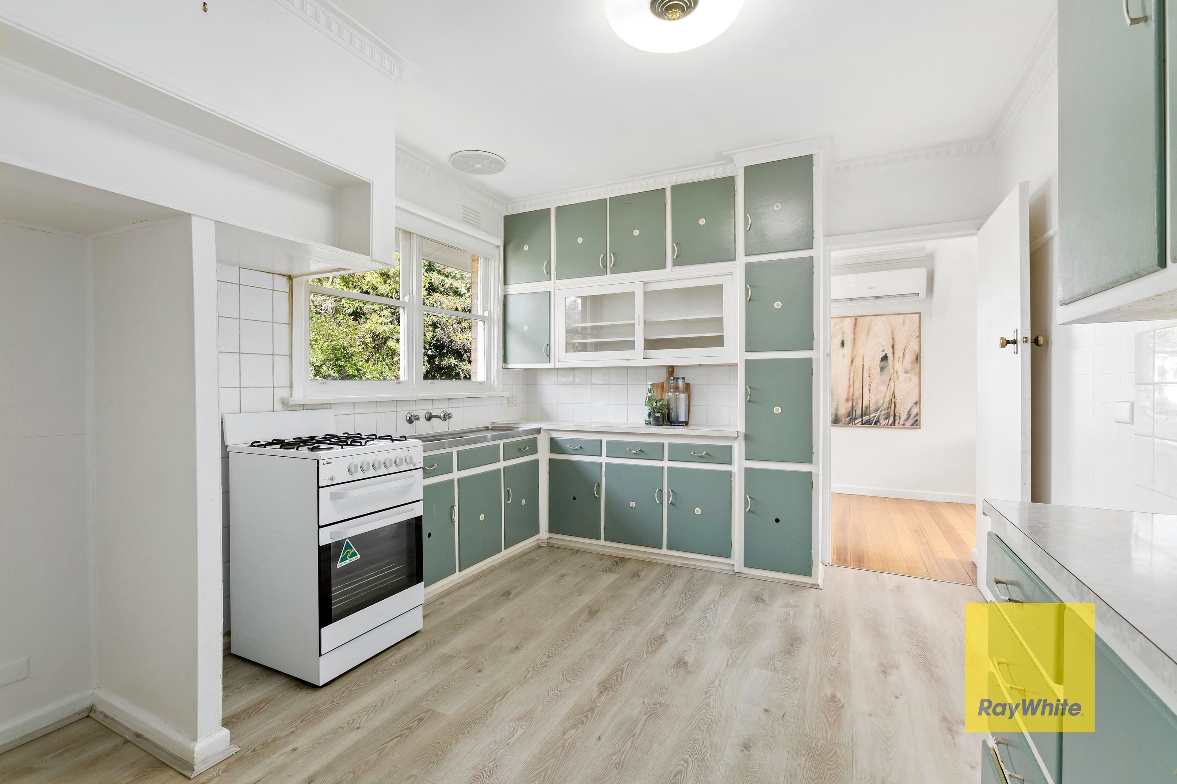 9 Landy Avenue, Highton VIC 3216, Highton - Thumbnail 4