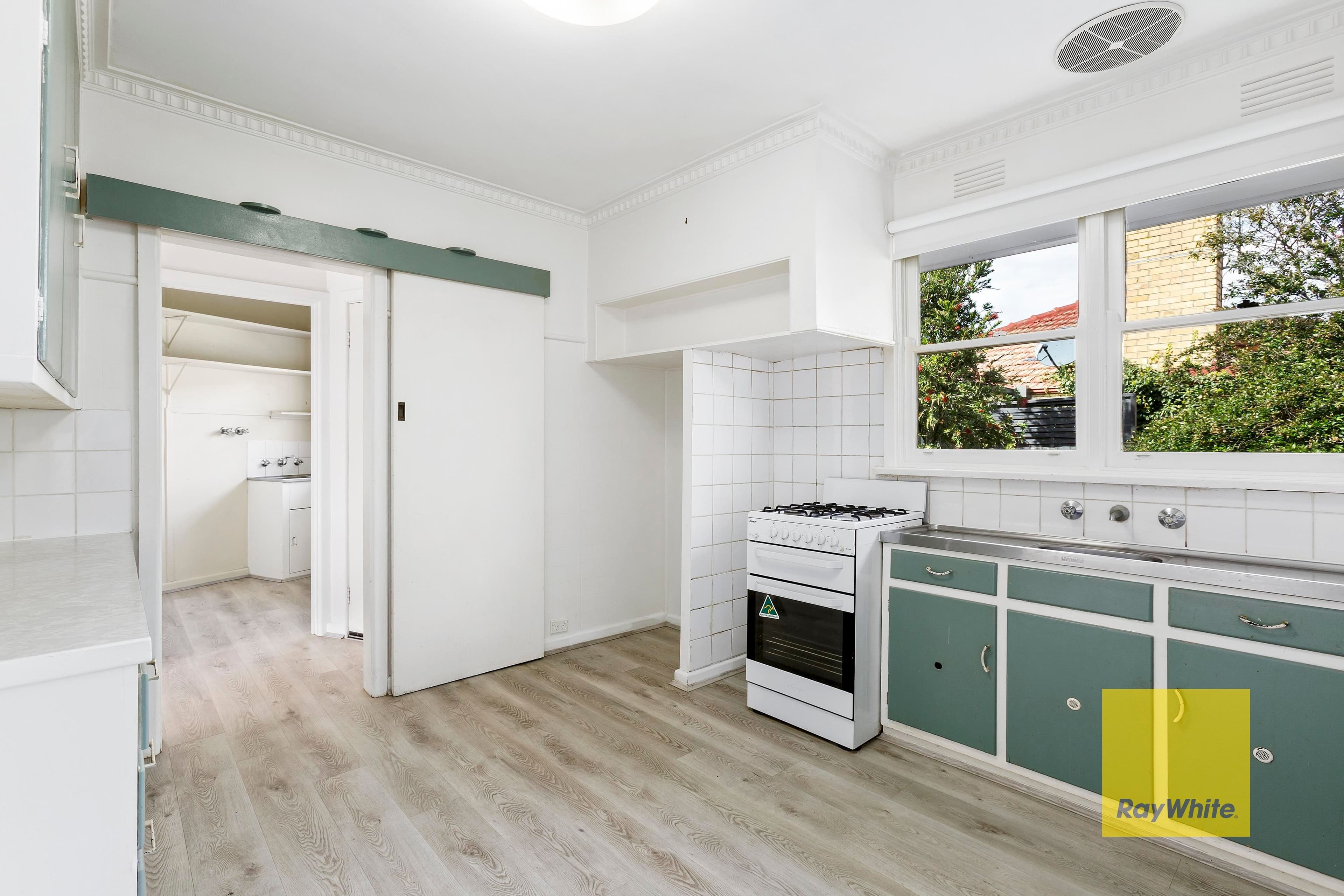 9 Landy Avenue, Highton VIC 3216, Highton - Thumbnail 5