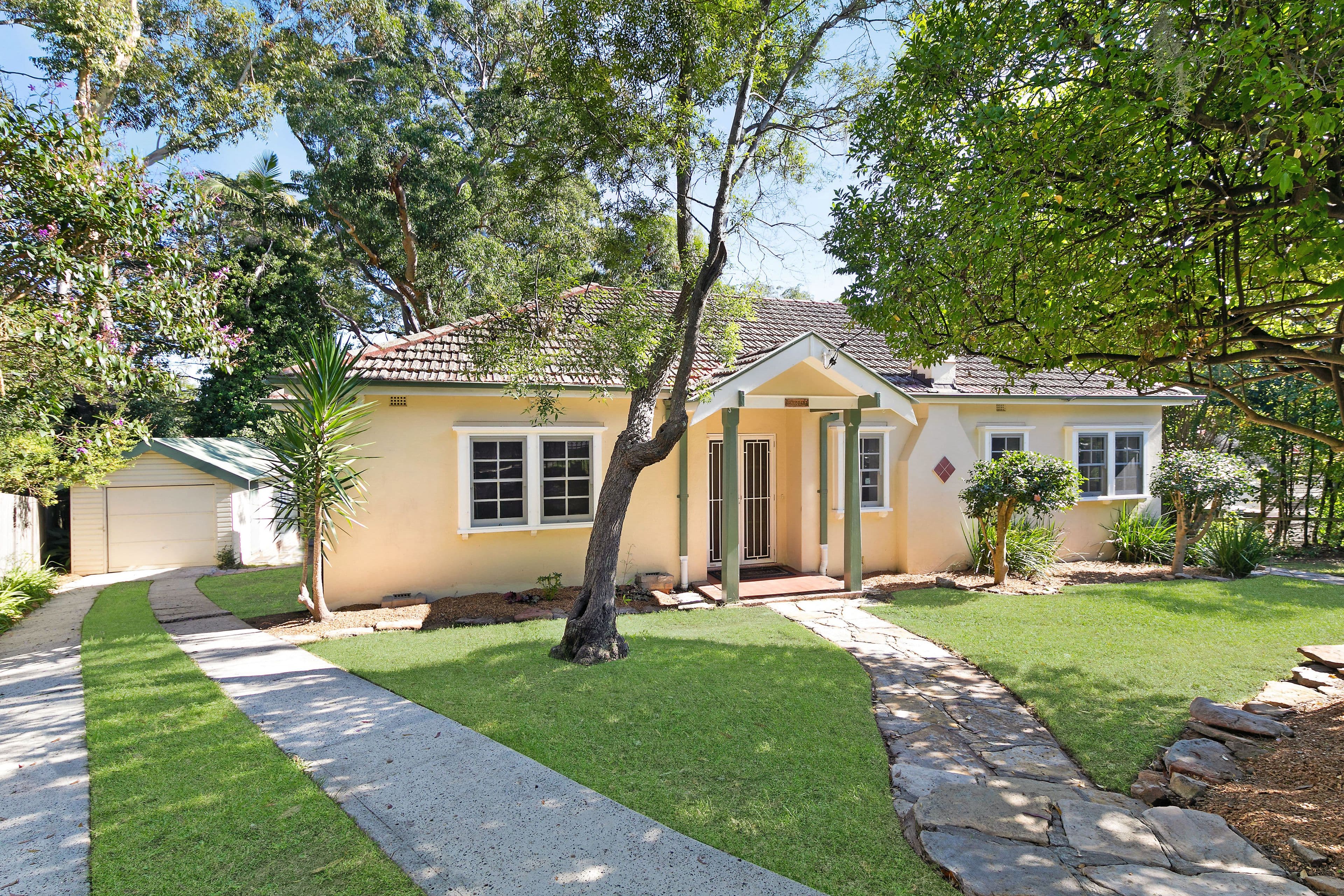 16 Yarabah Avenue, Gordon NSW 2072, Gordon - Image 1