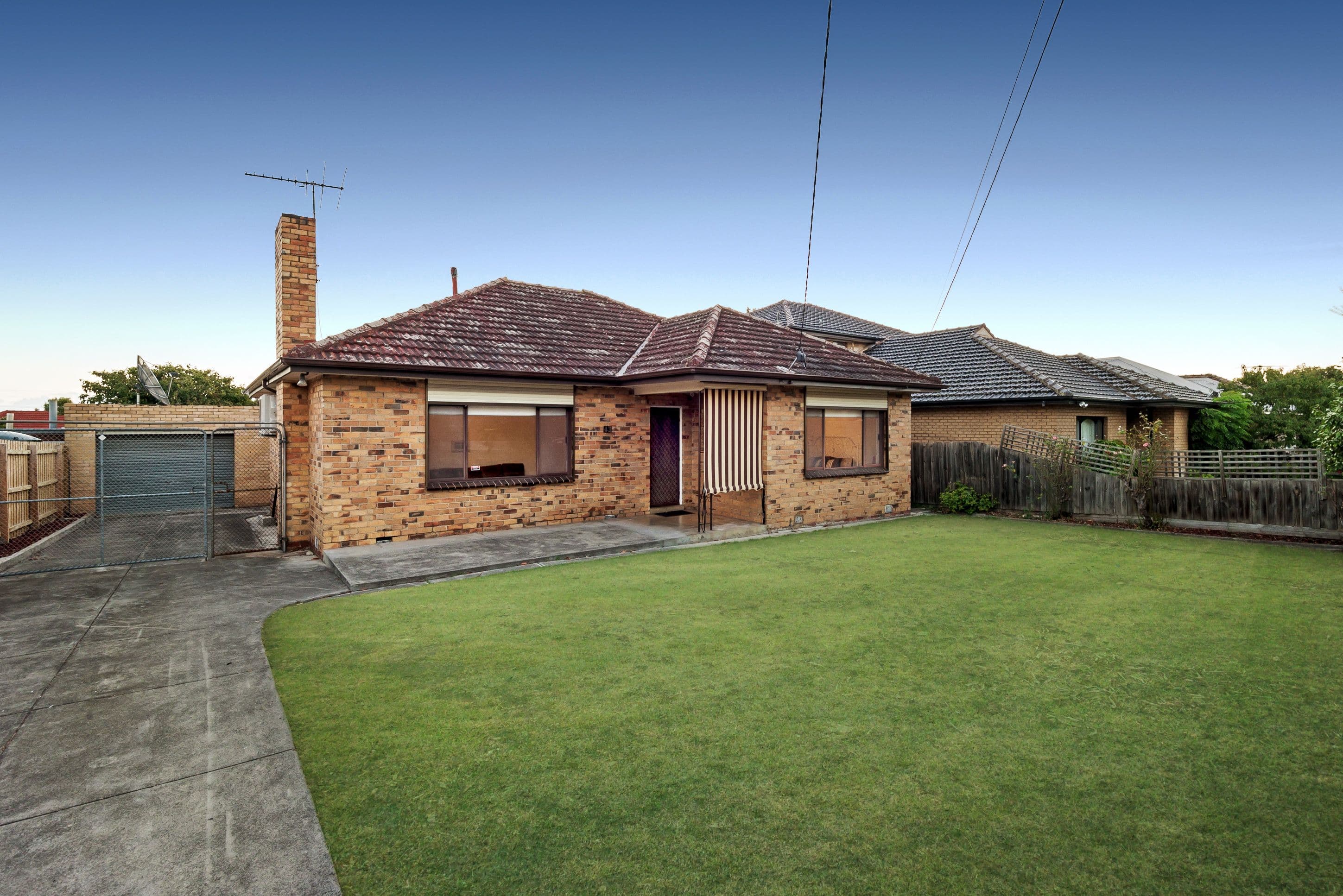 43 Glasgow Avenue, Reservoir VIC 3073, Reservoir - Thumbnail 2