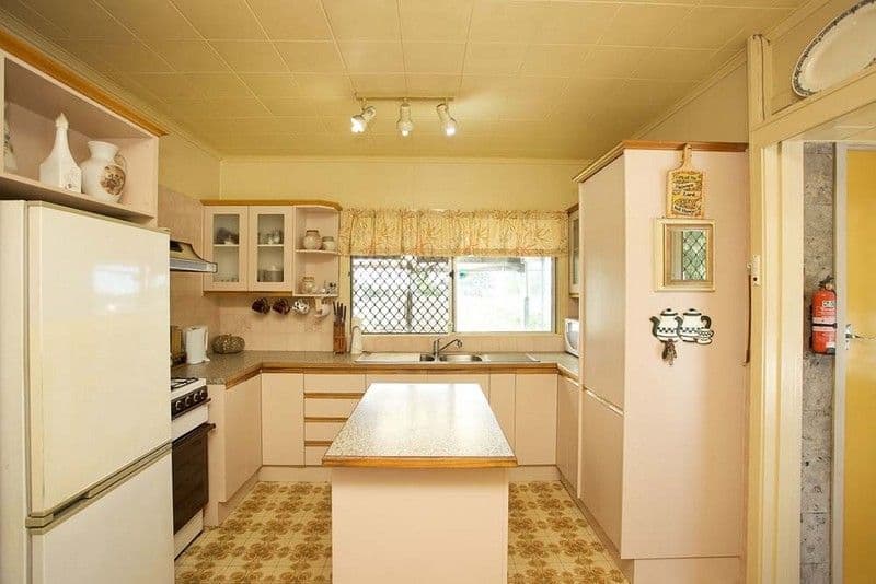 1 Somerfield Street, UPPER MOUNT GRAVATT QLD 4122, Upper Mount Gravatt - Thumbnail 2