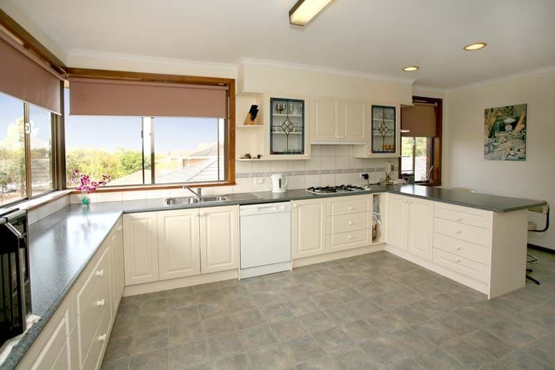 10  East Road, VERMONT SOUTH VIC 3133, Vermont South - Thumbnail 2