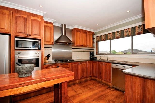 60  COUNTRY CLUB Drive, CHIRNSIDE PARK VIC 3116, Chirnside Park - Thumbnail 2