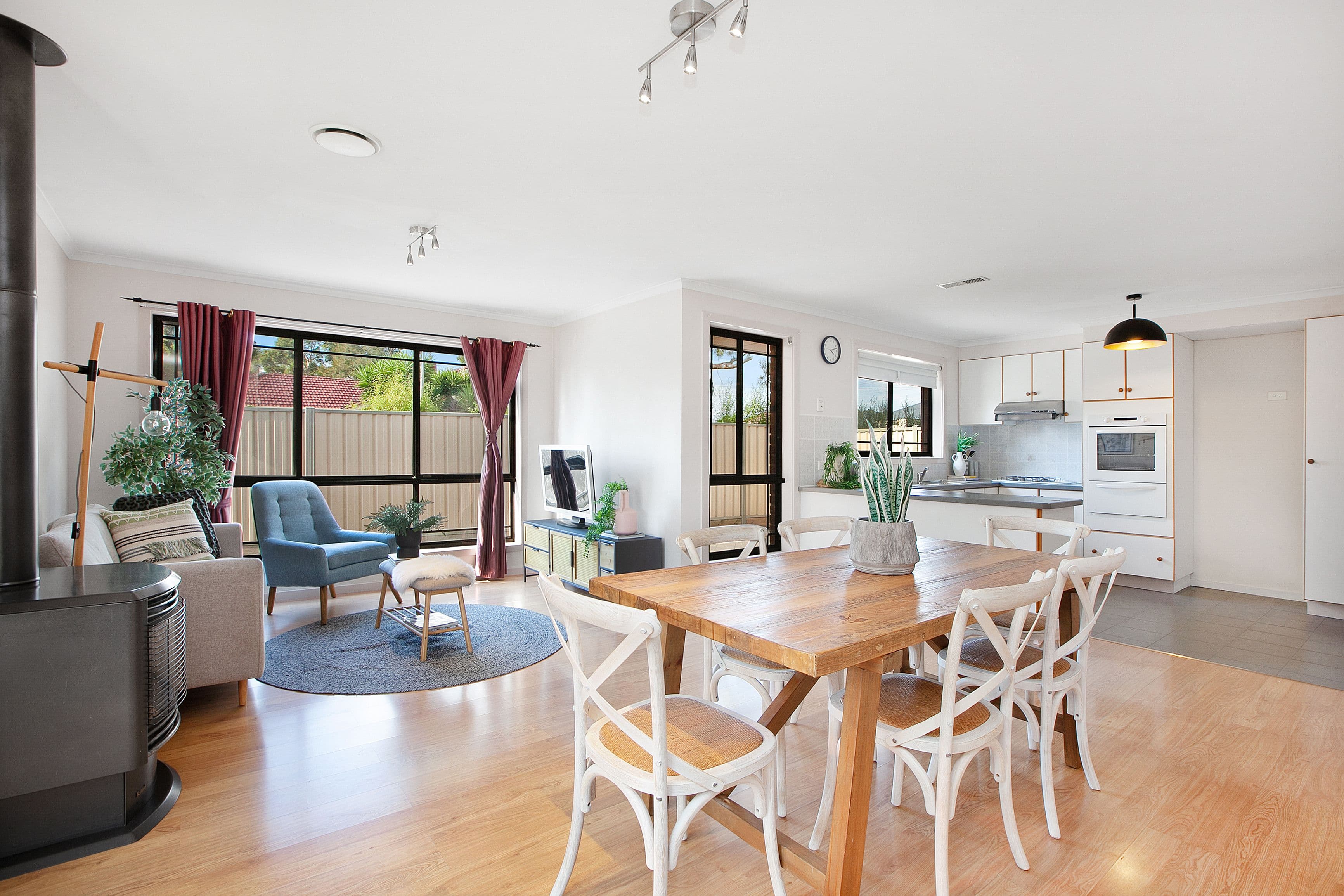 1 Leichardt Crescent, Reservoir VIC 3073, Reservoir - Thumbnail 2