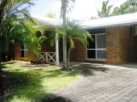 9 Krakatoa Close, SMITHFIELD QLD 4878, Smithfield - Image 1