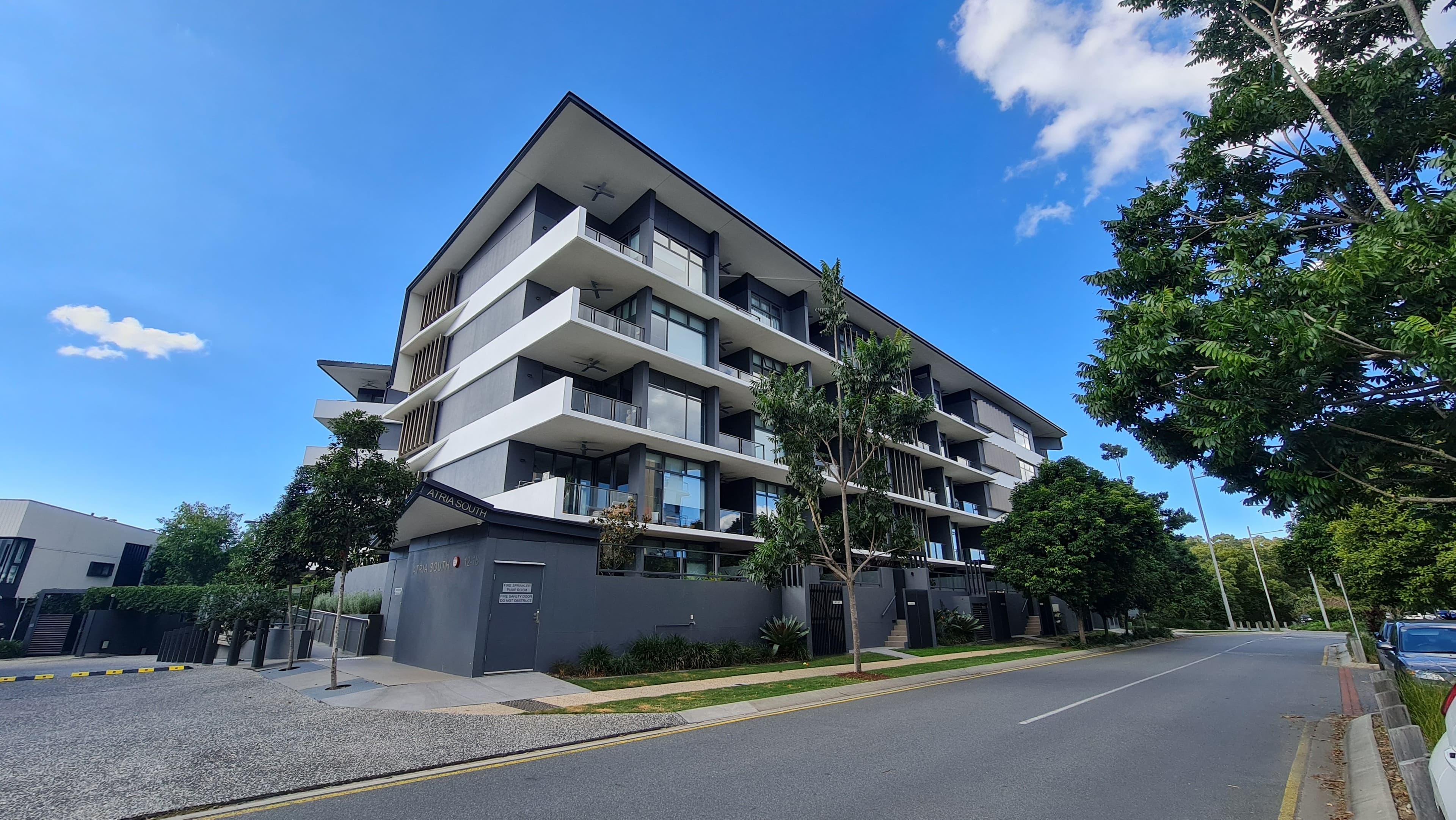 18 Parkside Circuit, Hamilton QLD 4007, Hamilton - Image 1