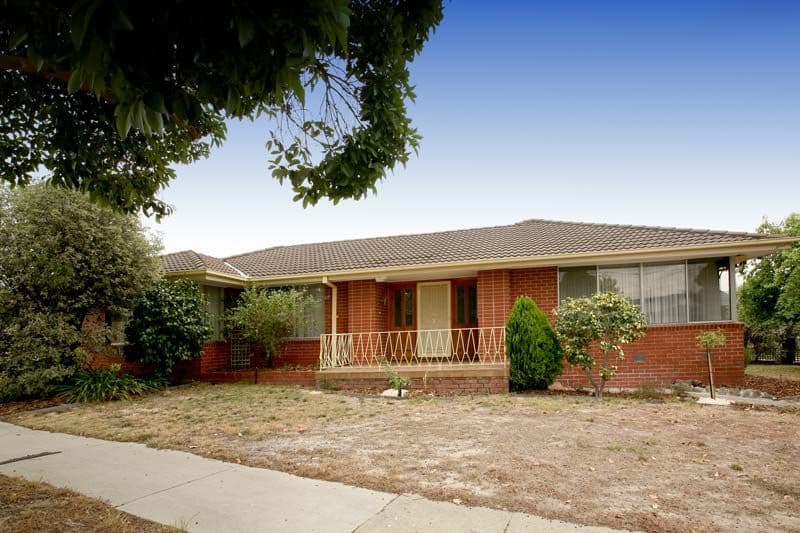 4 Shaftsbury Drive, MULGRAVE VIC 3170, Mulgrave - Image 1