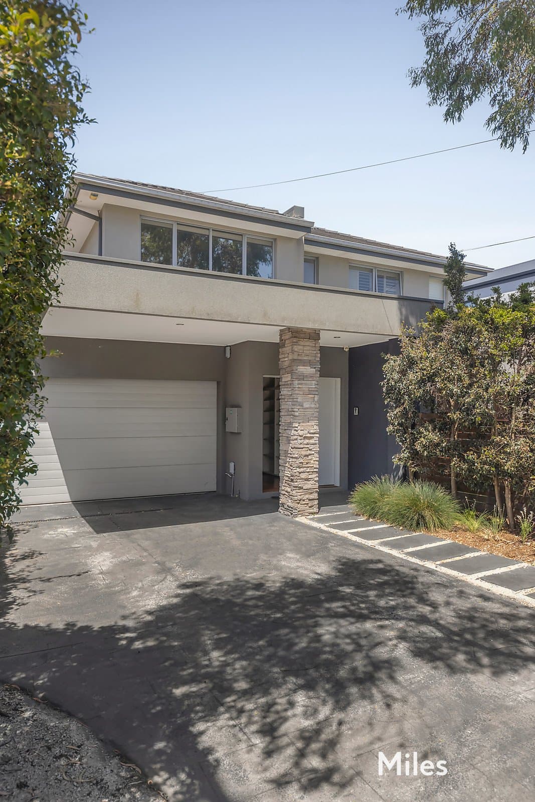 16 Ayton Street, Ivanhoe, Ivanhoe - Image 1