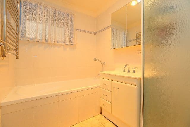 5 Cassia Place, Bass Hill NSW 2197, Bass Hill - Thumbnail 8