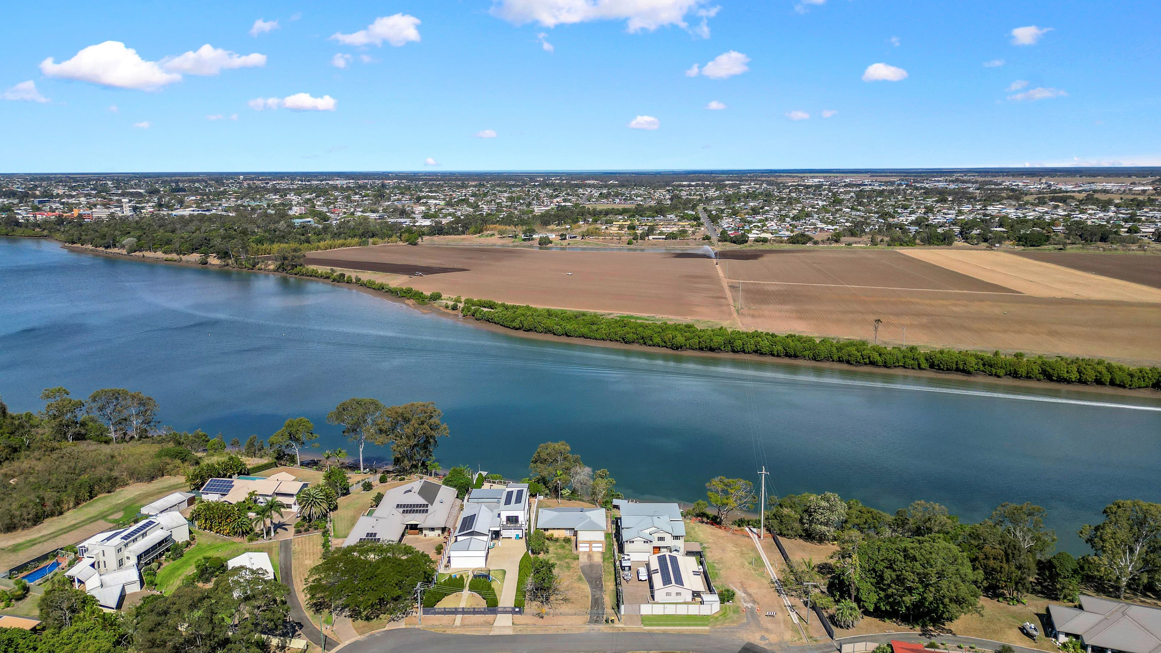 10 Brewer Street, Bundaberg North QLD 4670, Bundaberg North - Thumbnail 2