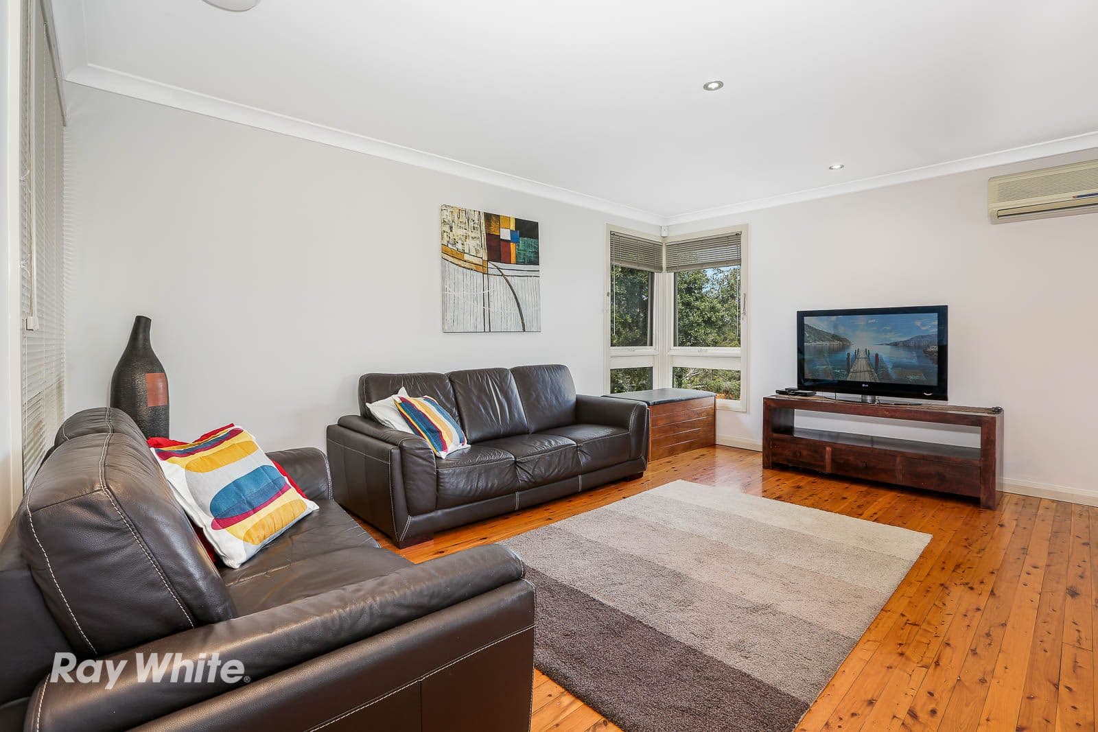 20 Rebecca Parade, Winston Hills - Thumbnail 2