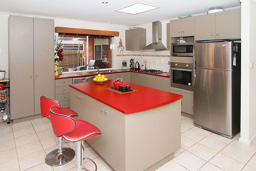 7 Neddletail Crescent, SOUTH MORANG VIC 3752, South Morang - Thumbnail 2