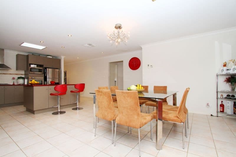 7 Neddletail Crescent, SOUTH MORANG VIC 3752, South Morang - Thumbnail 4