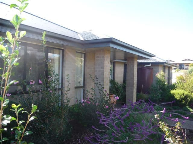 1 Debbie Court, HIGHFIELDS QLD 4352, Highfields - Thumbnail 2