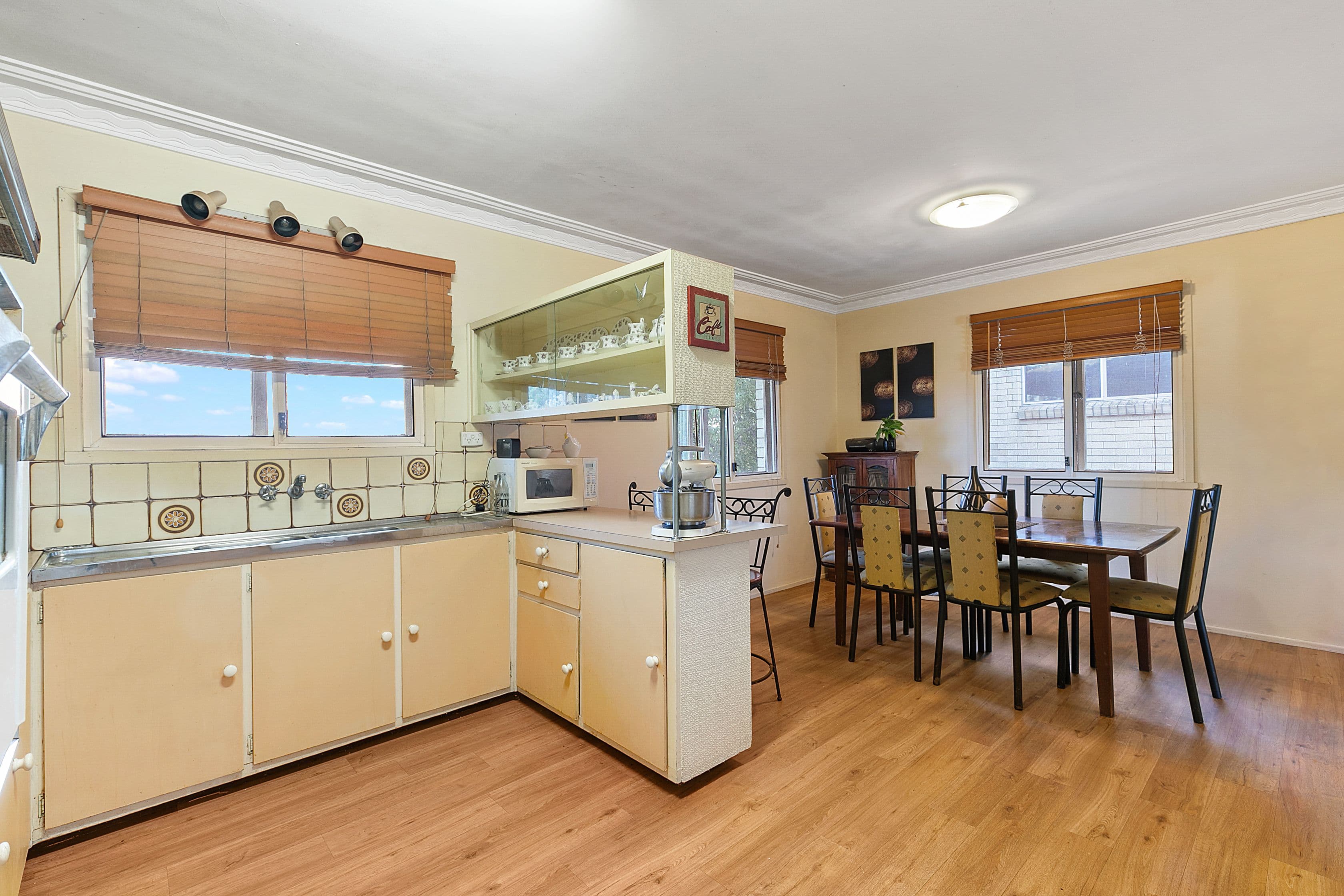 12 Banlon Street, Aspley QLD 4034, Aspley - Thumbnail 4