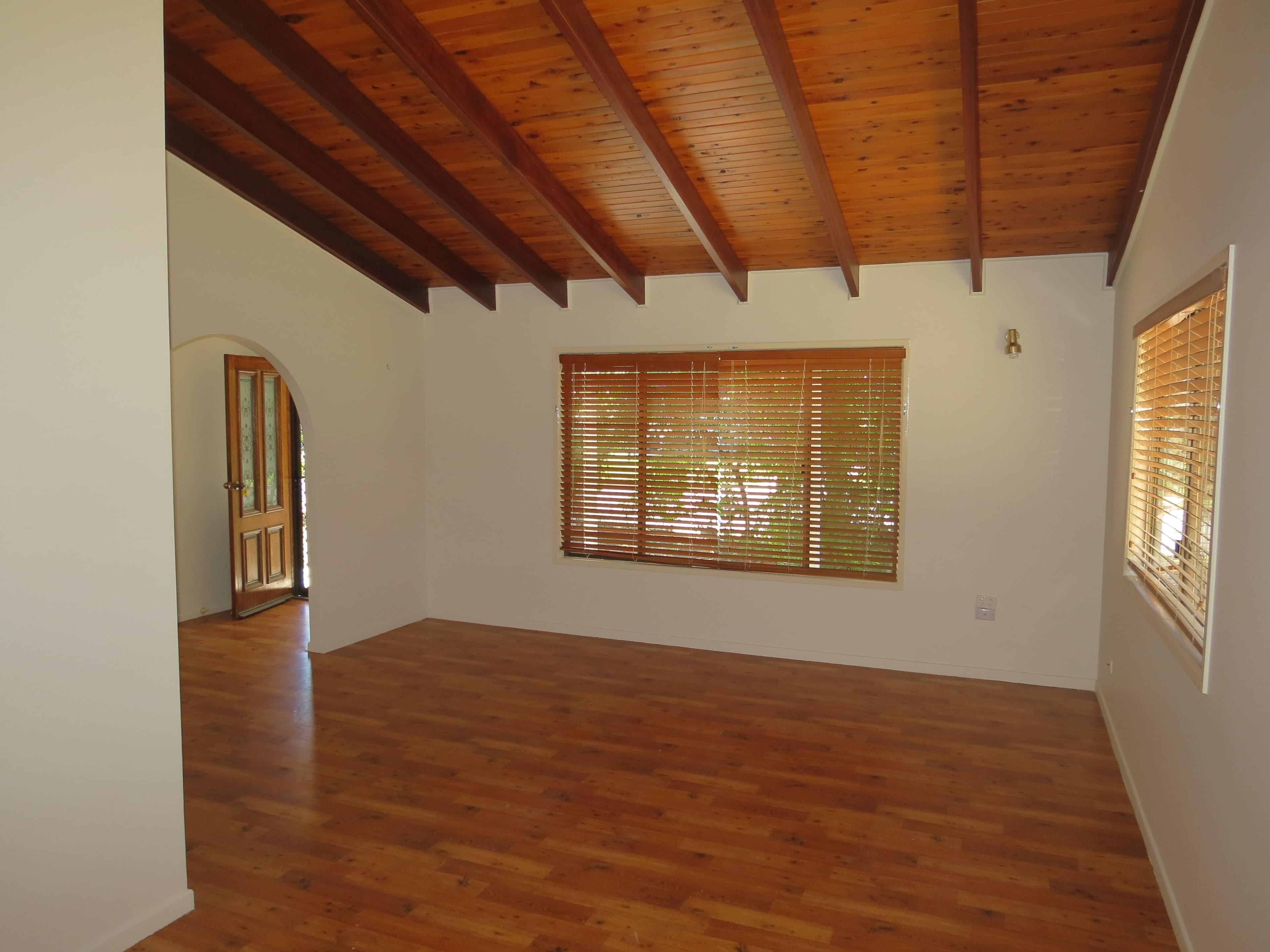 4 Morse Street, Emerald QLD 4720, Emerald - Thumbnail 5