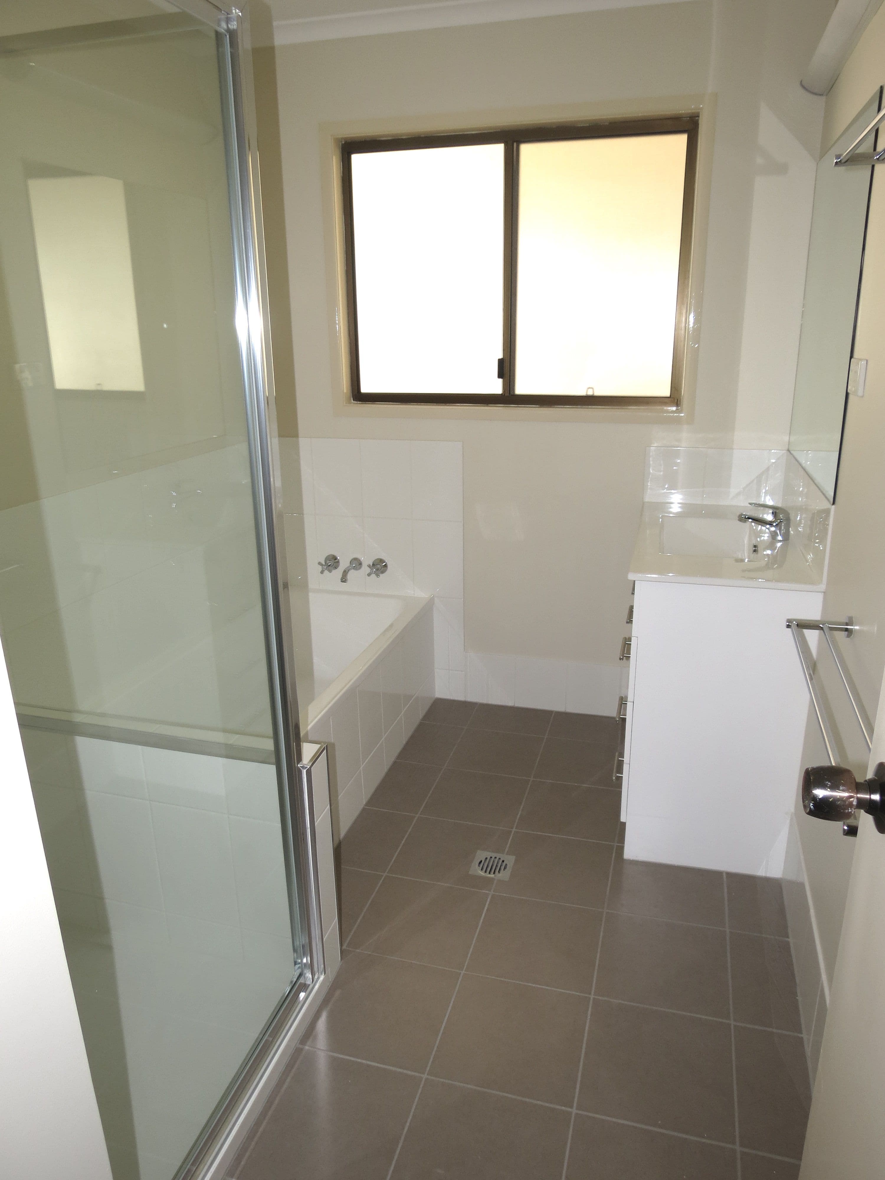 4 Morse Street, Emerald QLD 4720, Emerald - Thumbnail 8