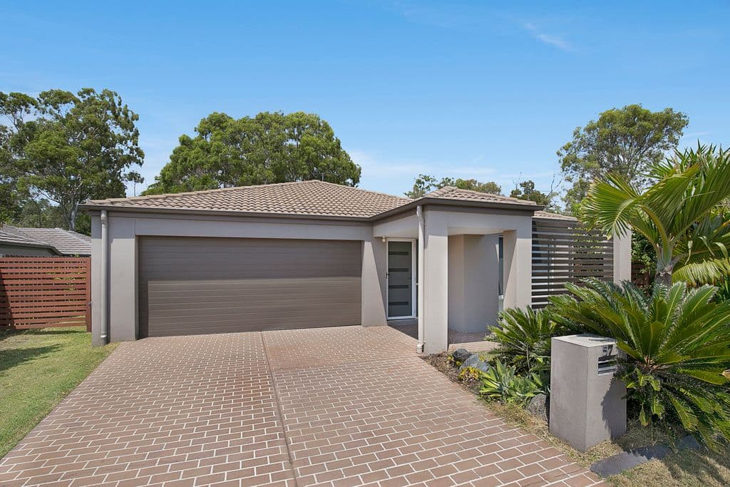 57 Azure  Avenue, Redland Bay QLD 4165, Redland Bay - Thumbnail 2