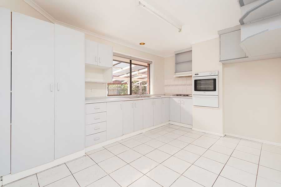 61 Banbury Crescent, Craigieburn VIC 3064, Craigieburn - Thumbnail 2