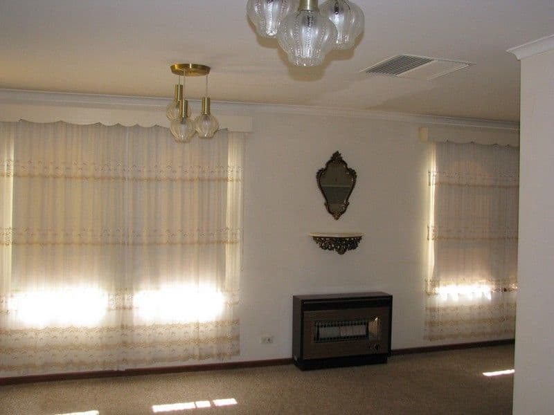 197 Oxide Street, BROKEN HILL NSW 2880, Broken Hill - Thumbnail 2