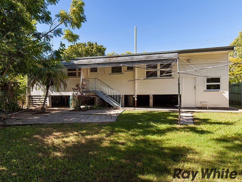 18 Lucan Avenue, Aspley QLD 4034, Aspley - Thumbnail 2