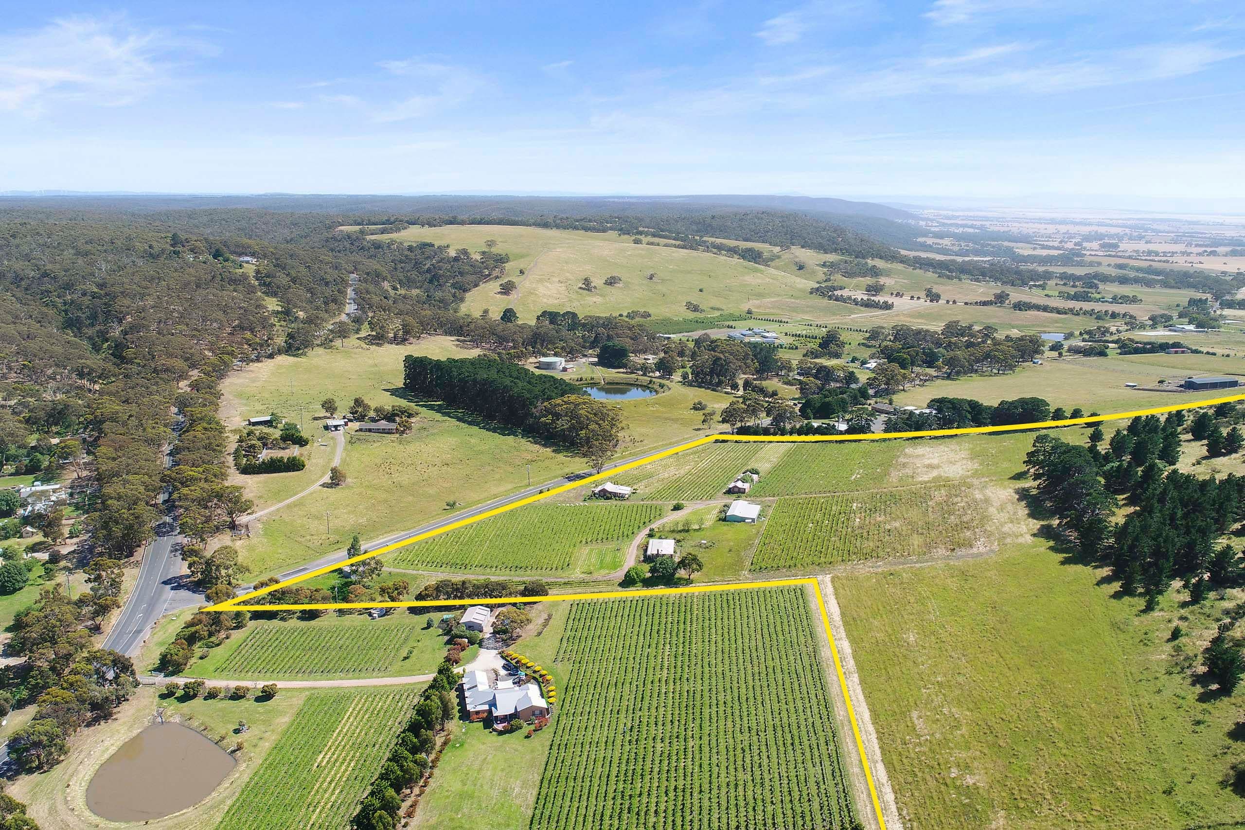 20 Staughton Vale Road, ANAKIE VIC 3213, Anakie - Thumbnail 3
