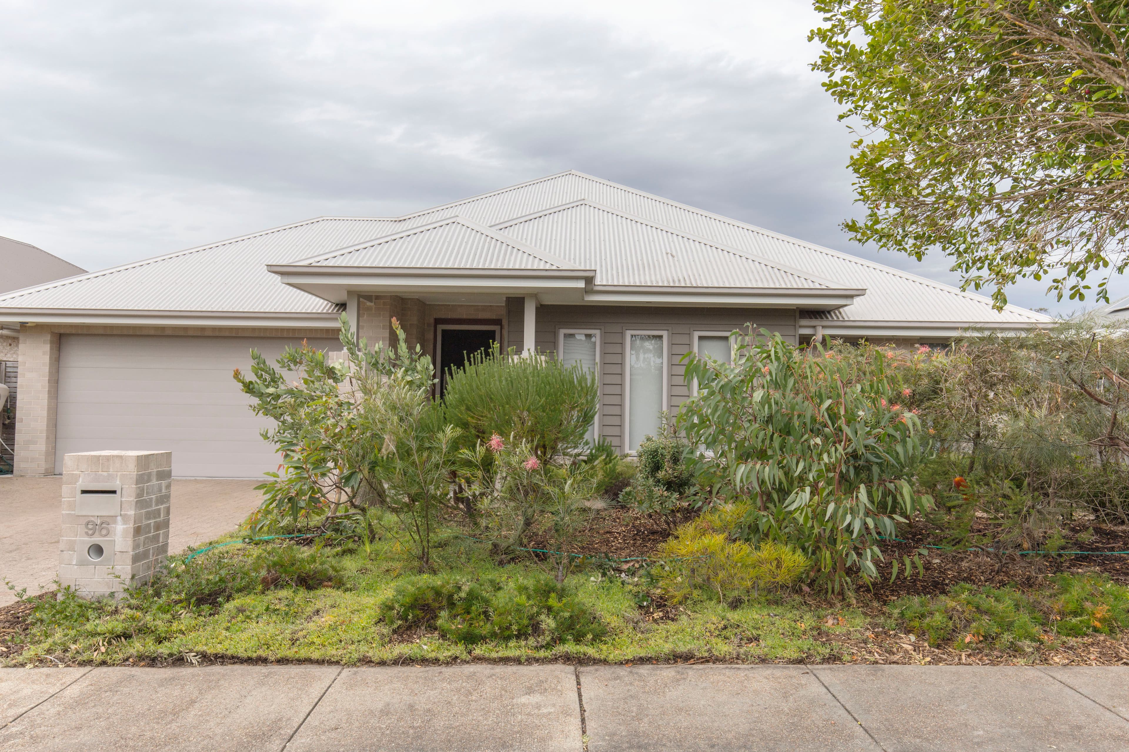 96 Windward Circuit, Tea Gardens - Image 1