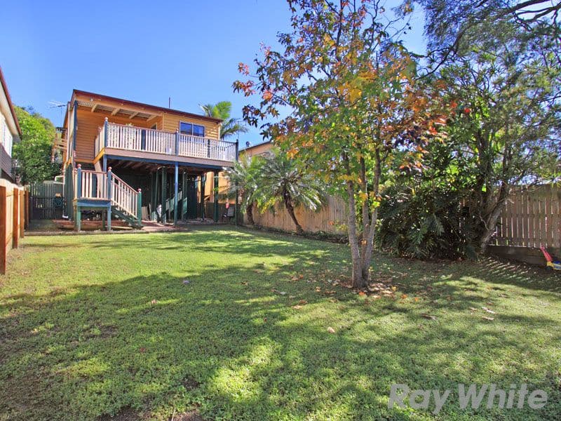 75 Lanham Avenue, GRANGE QLD 4051, Grange - Thumbnail 2