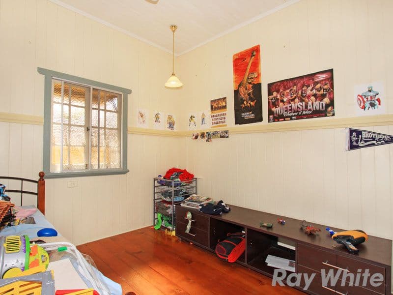 75 Lanham Avenue, GRANGE QLD 4051, Grange - Thumbnail 8