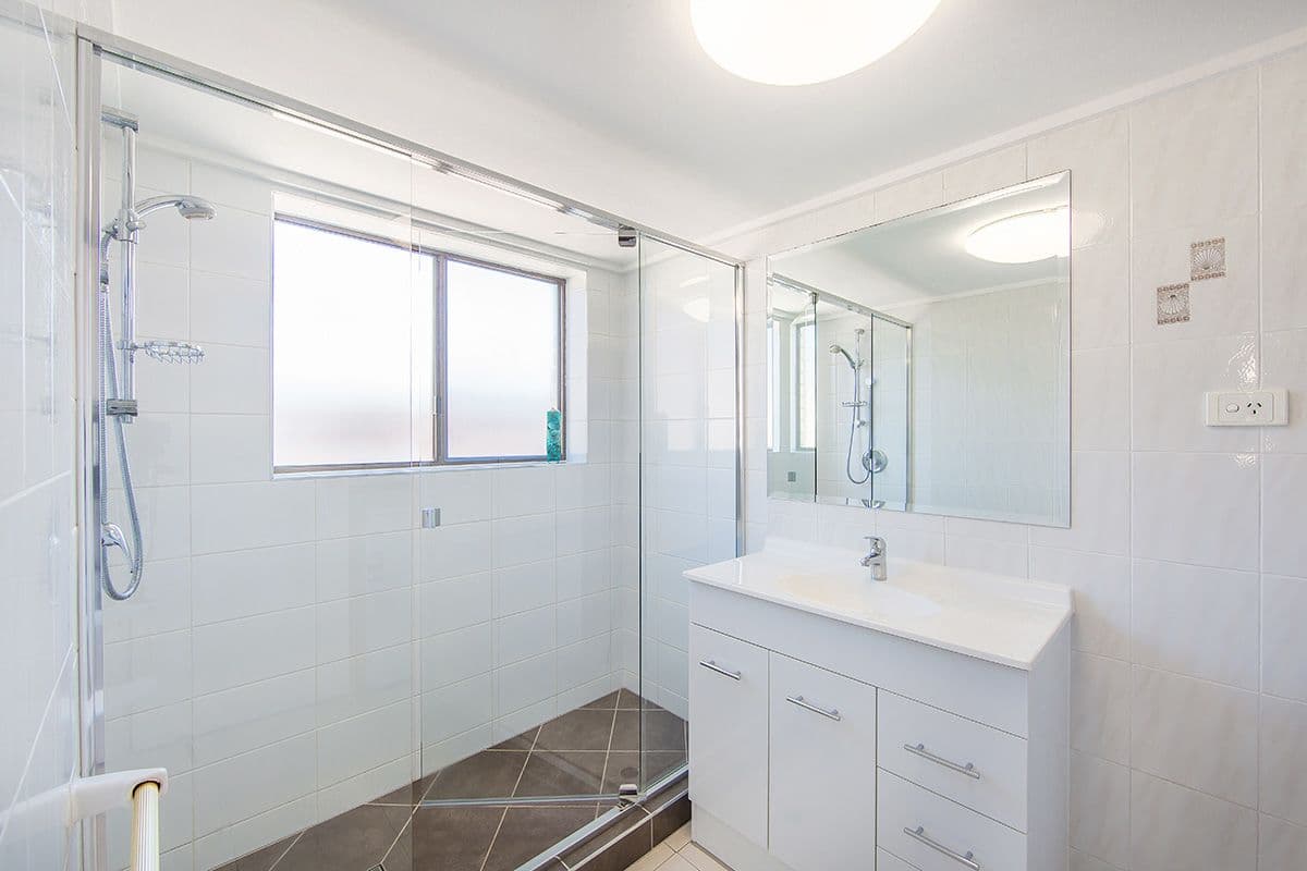 87 Farnell Street, Chermside QLD 4032, Chermside - Thumbnail 8