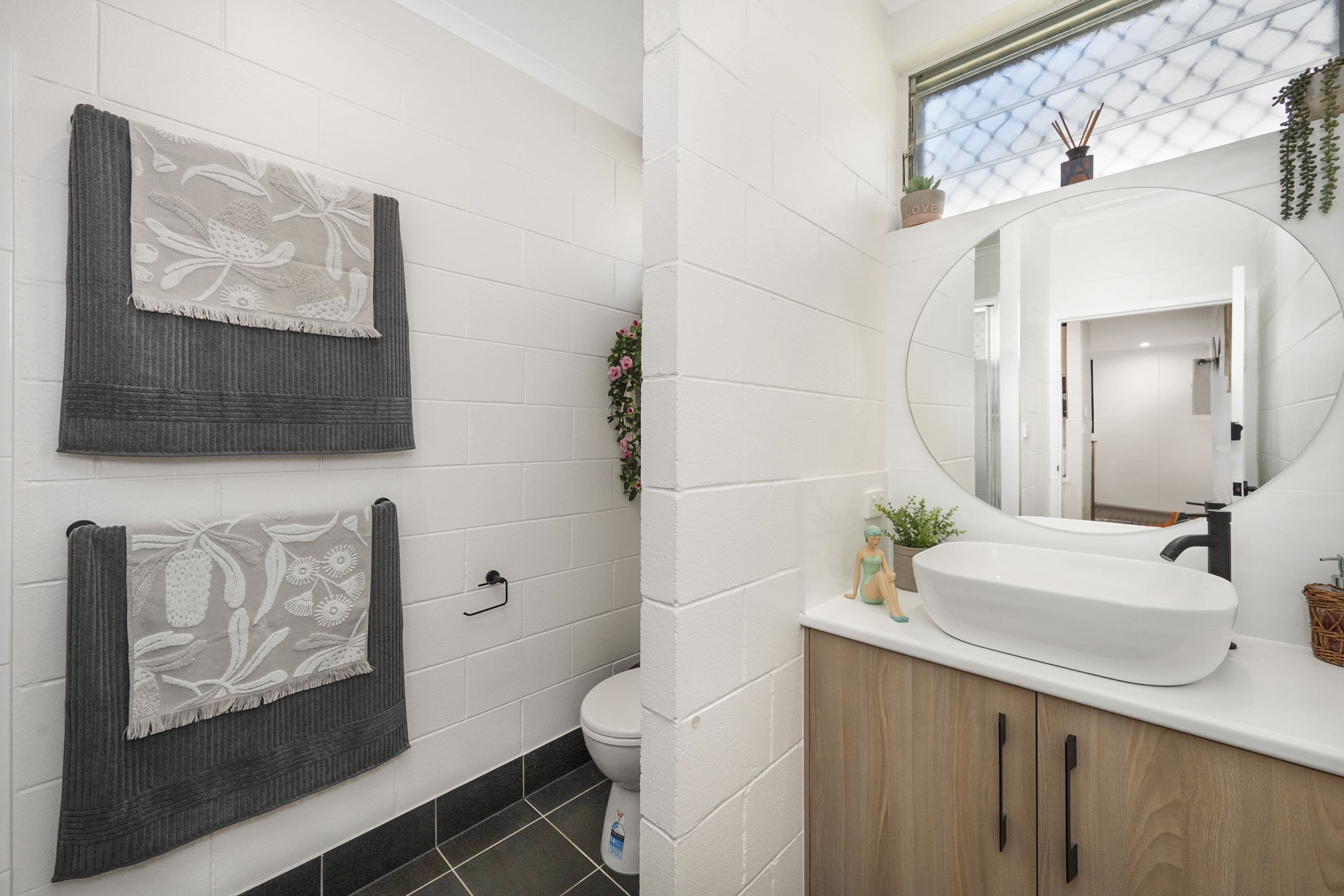 43 Surrey Street, Hyde Park QLD 4812, Hyde Park - Thumbnail 8