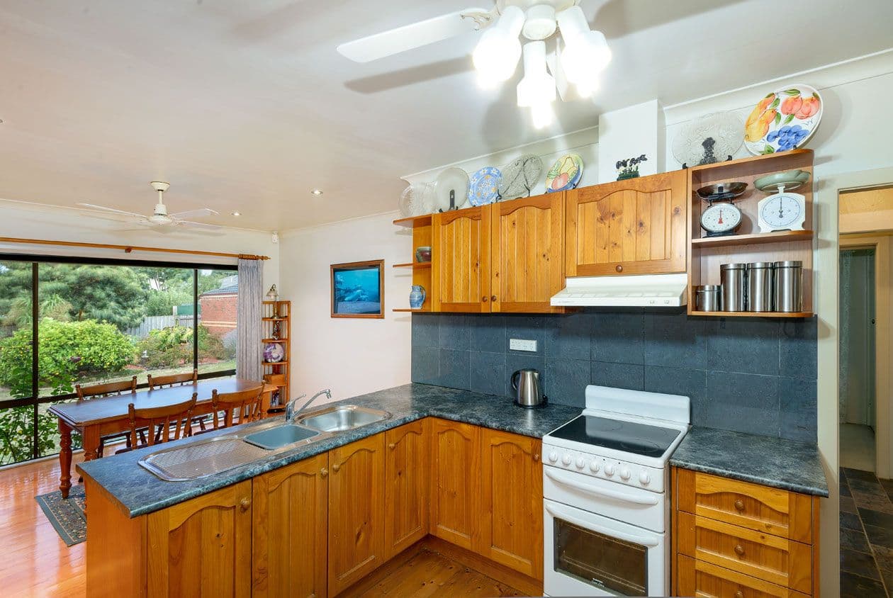 93 Waverley Road, CHADSTONE VIC 3148, Chadstone - Thumbnail 4