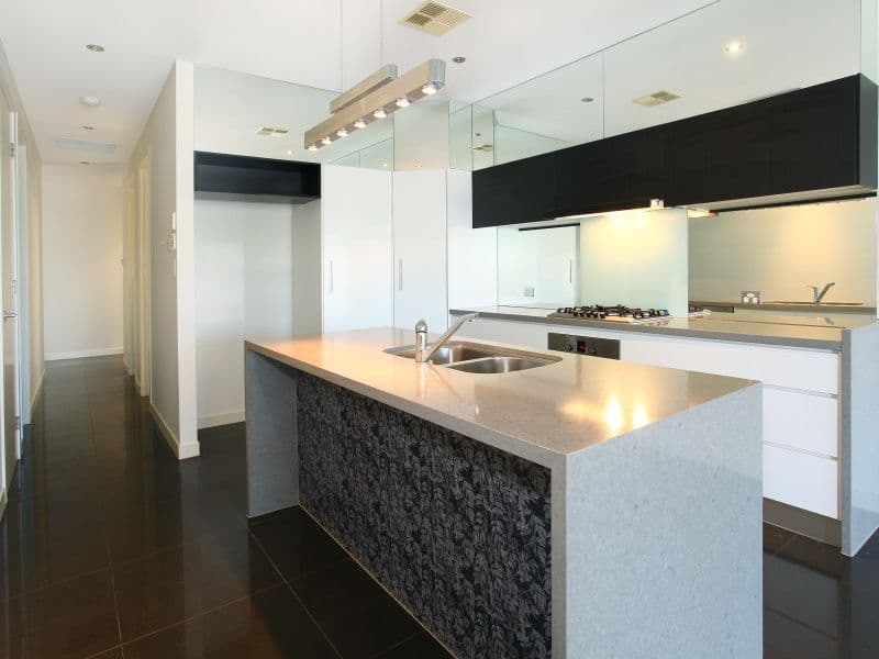 5021 Emerald Island Drive, CARRARA QLD 4211, Carrara - Thumbnail 4