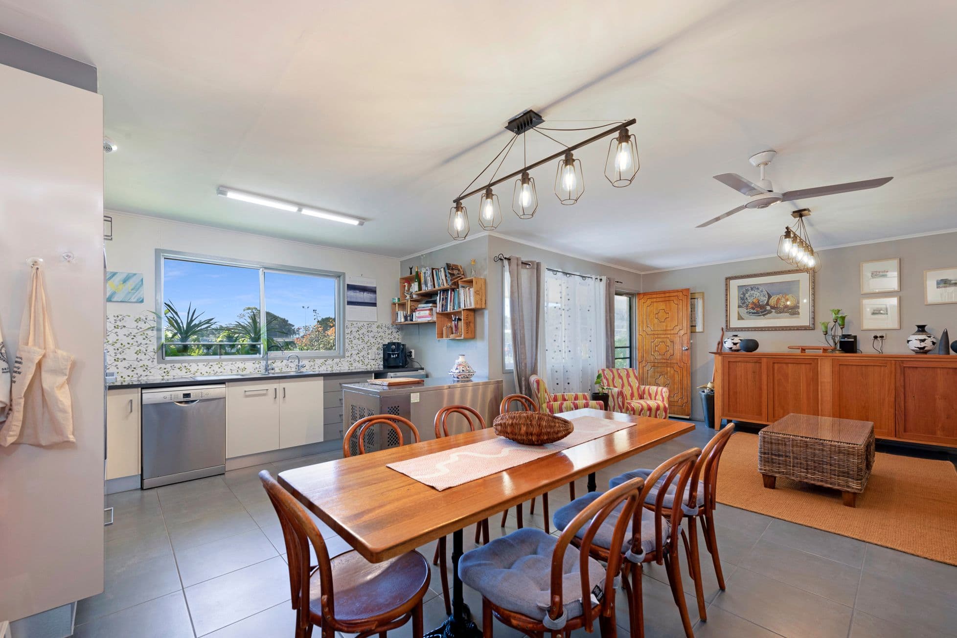 37 Club Avenue, Moore Park Beach QLD 4670, Moore Park Beach - Thumbnail 5