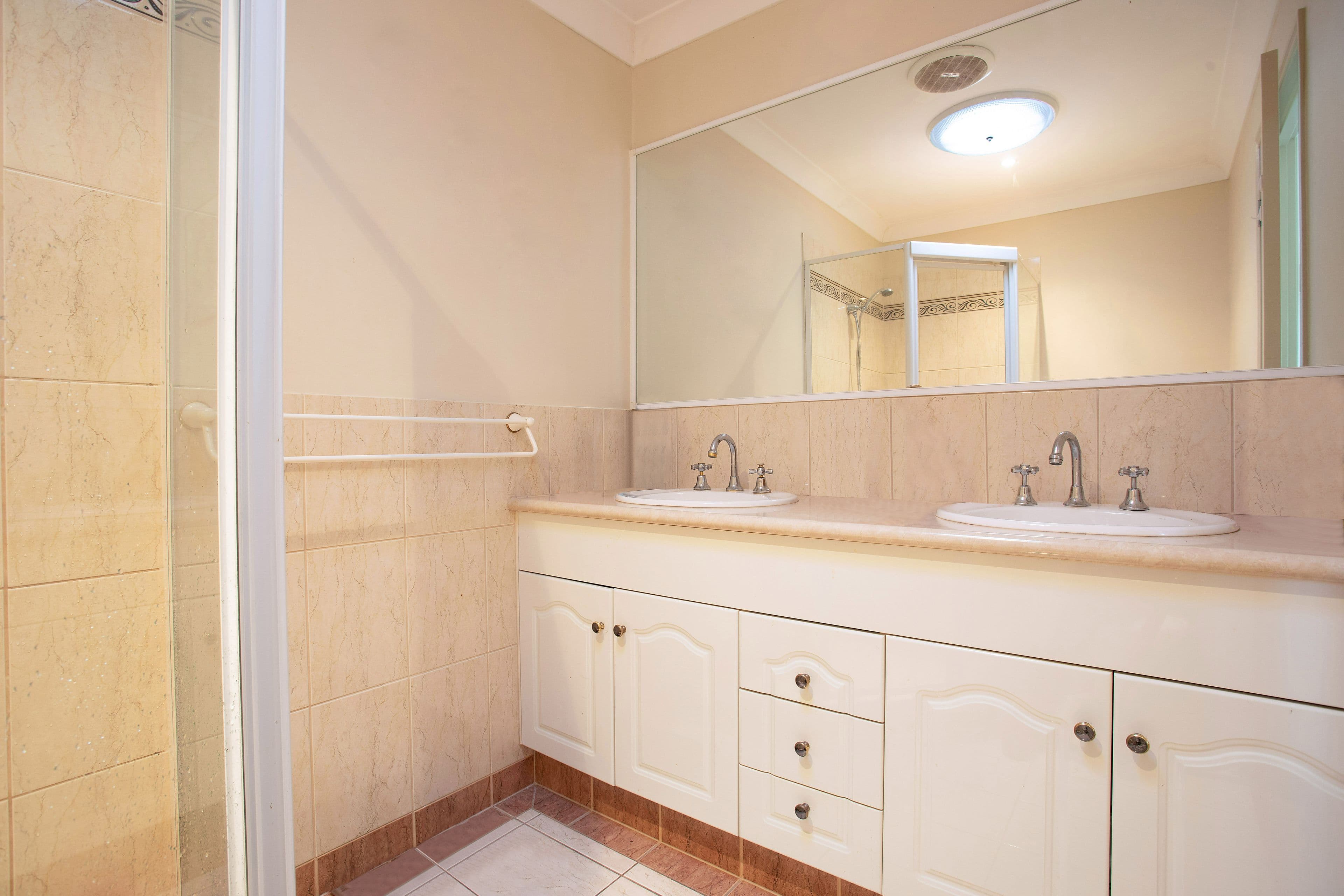 1 Eugenia Circuit, Robina QLD 4226, Robina - Thumbnail 7