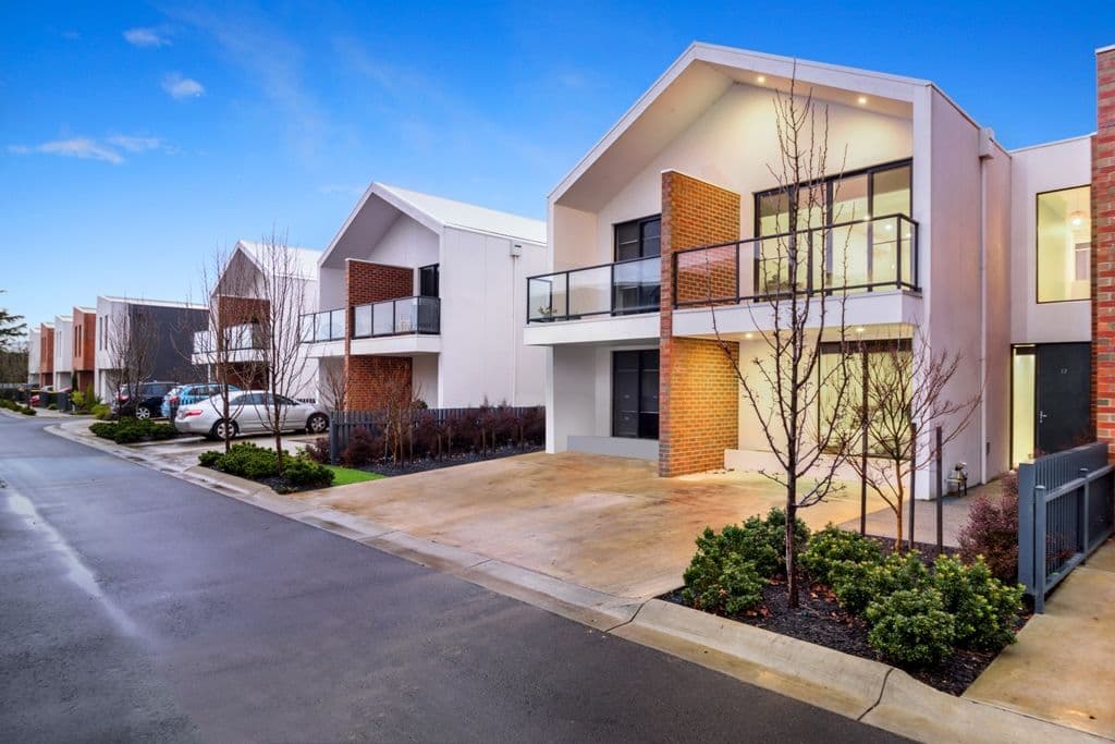 17 Monteith Place, Ballarat Central VIC 3350, Ballarat Central - Thumbnail 3