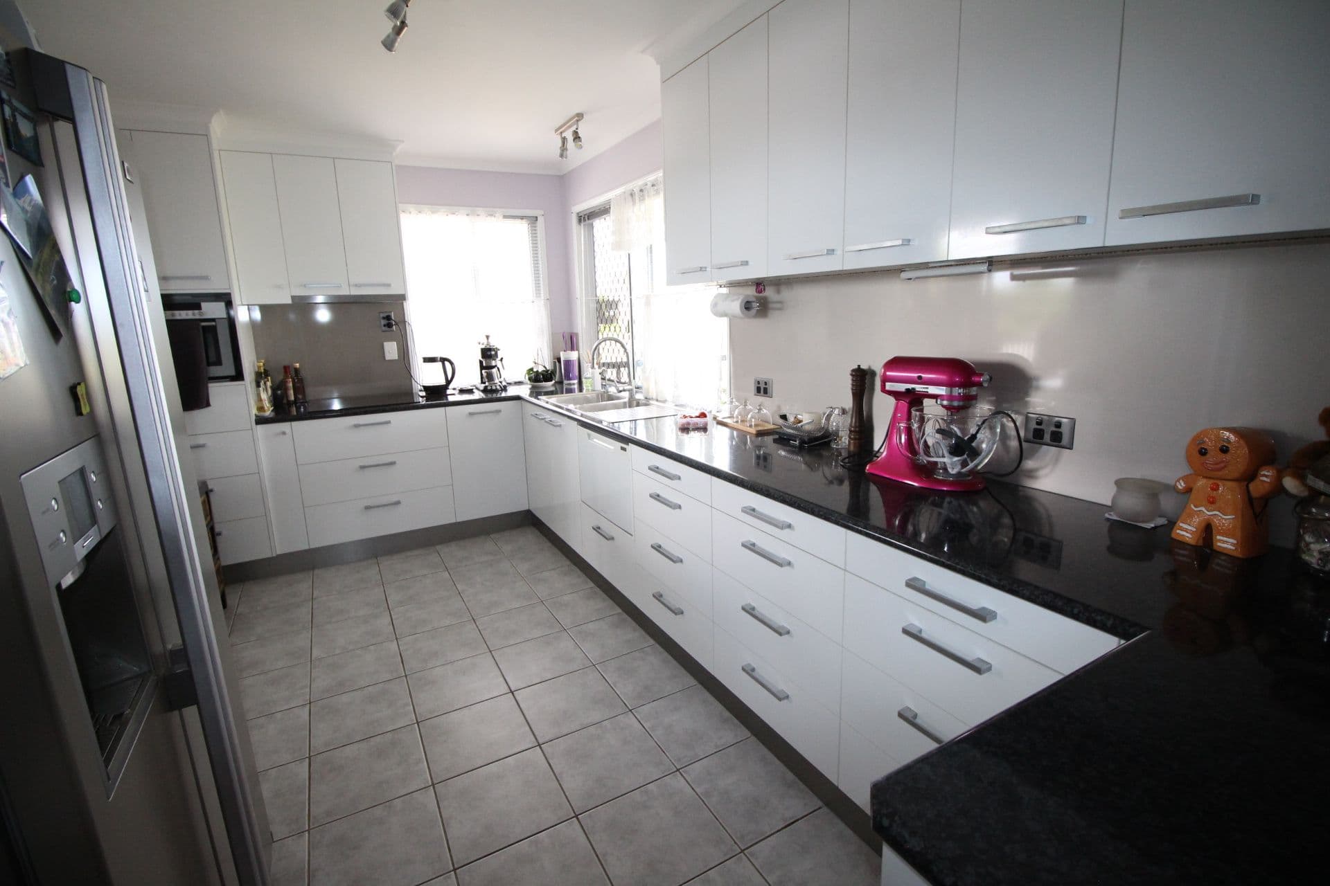14 Penfold Street, Sarina QLD 4737, Sarina - Thumbnail 3