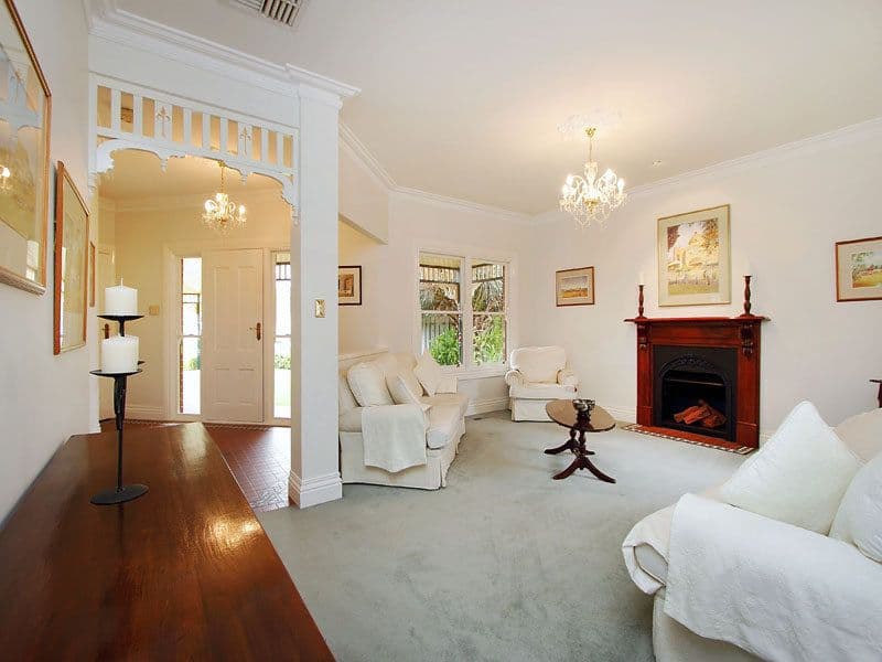 41 Wheatland Crescent, DINGLEY VILLAGE VIC 3172, Dingley Village - Thumbnail 2