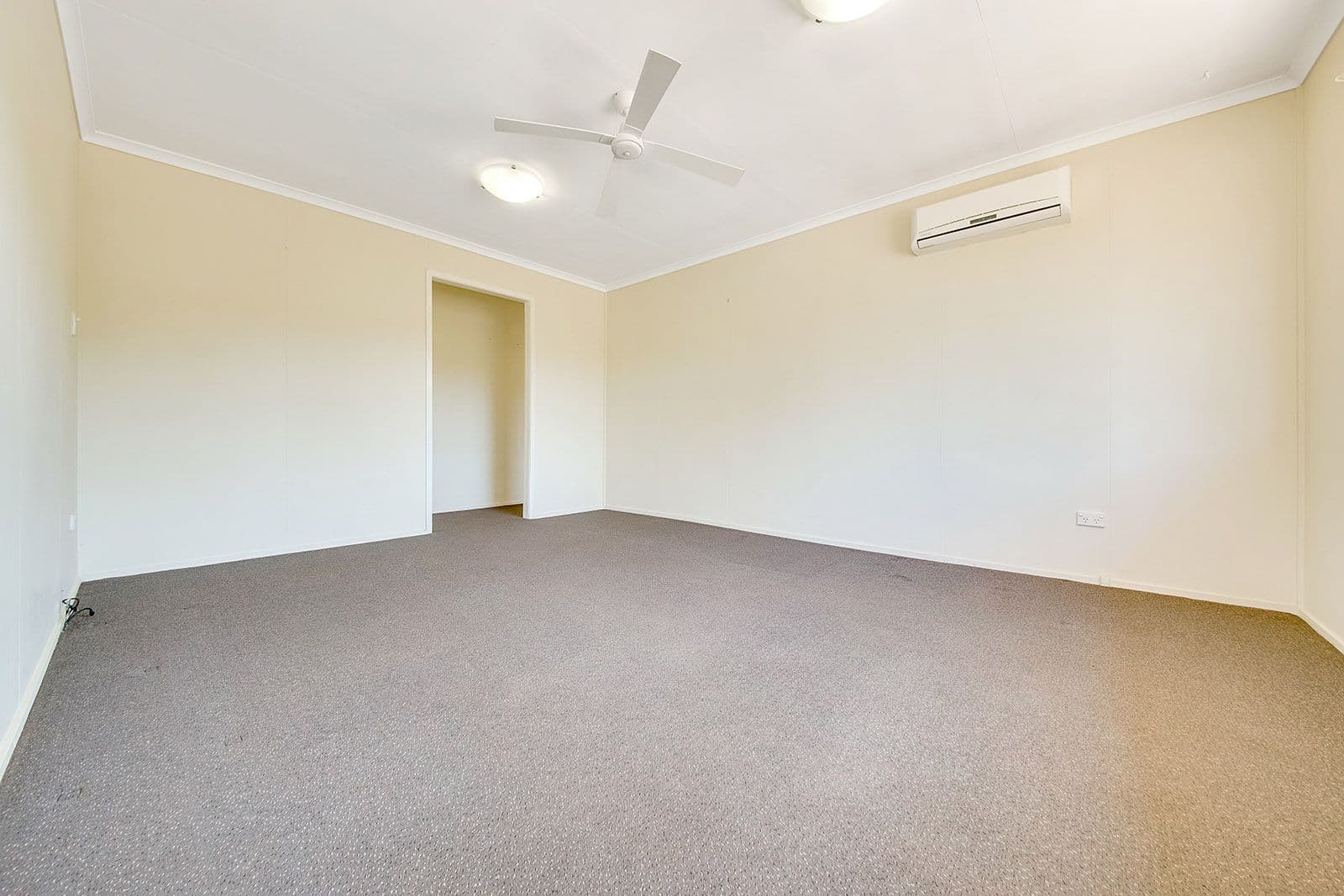 26 Squire Street, Toolooa QLD 4680, Toolooa - Thumbnail 5
