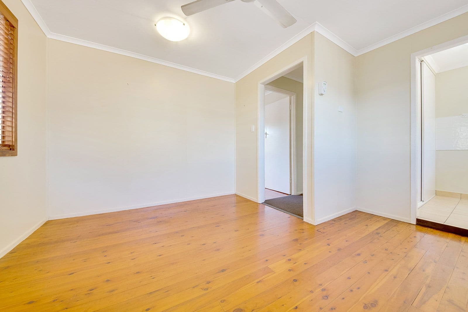 26 Squire Street, Toolooa QLD 4680, Toolooa - Thumbnail 6