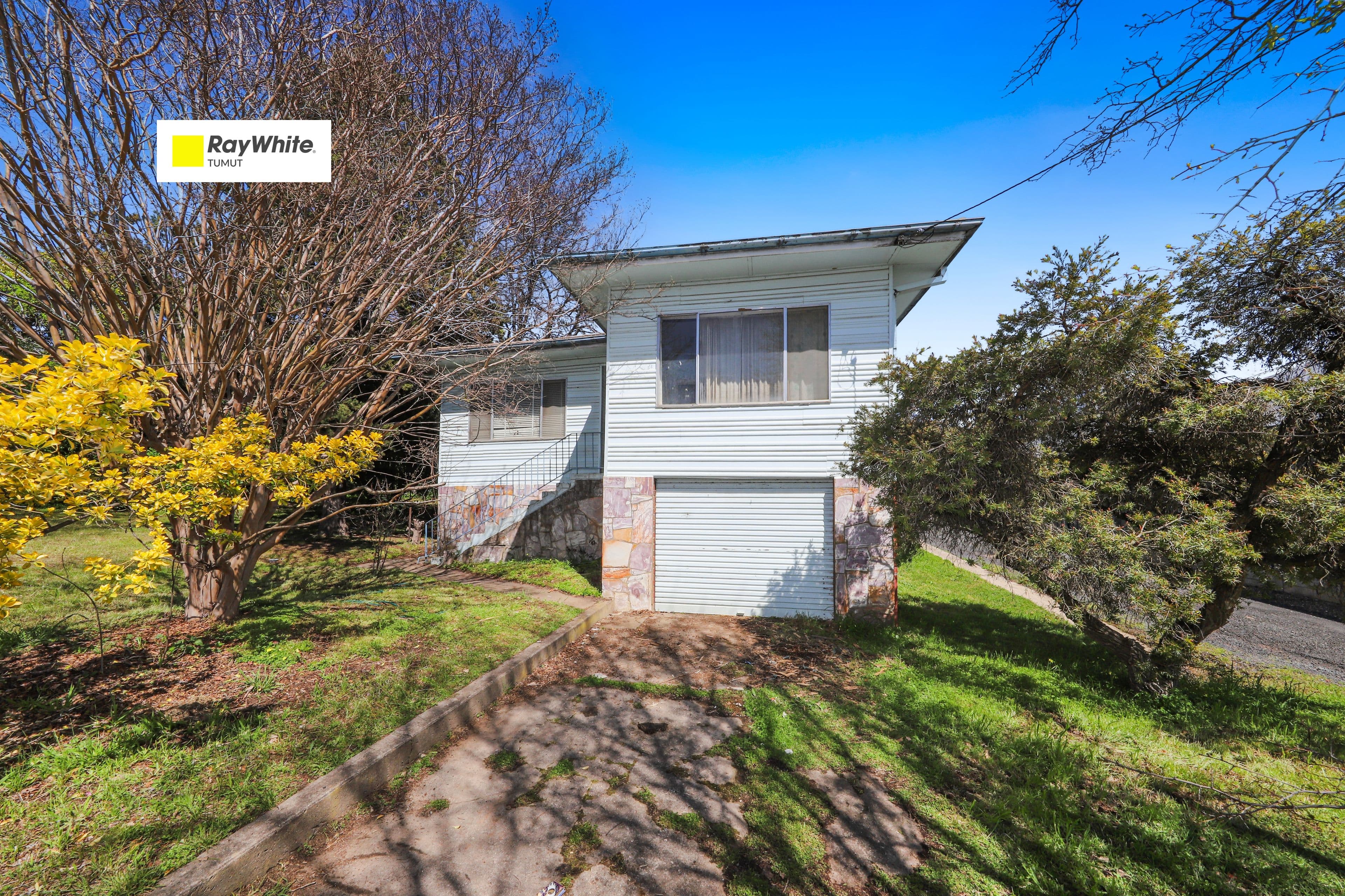 89 Simpson Street, Tumut NSW 2720, Tumut - Image 1
